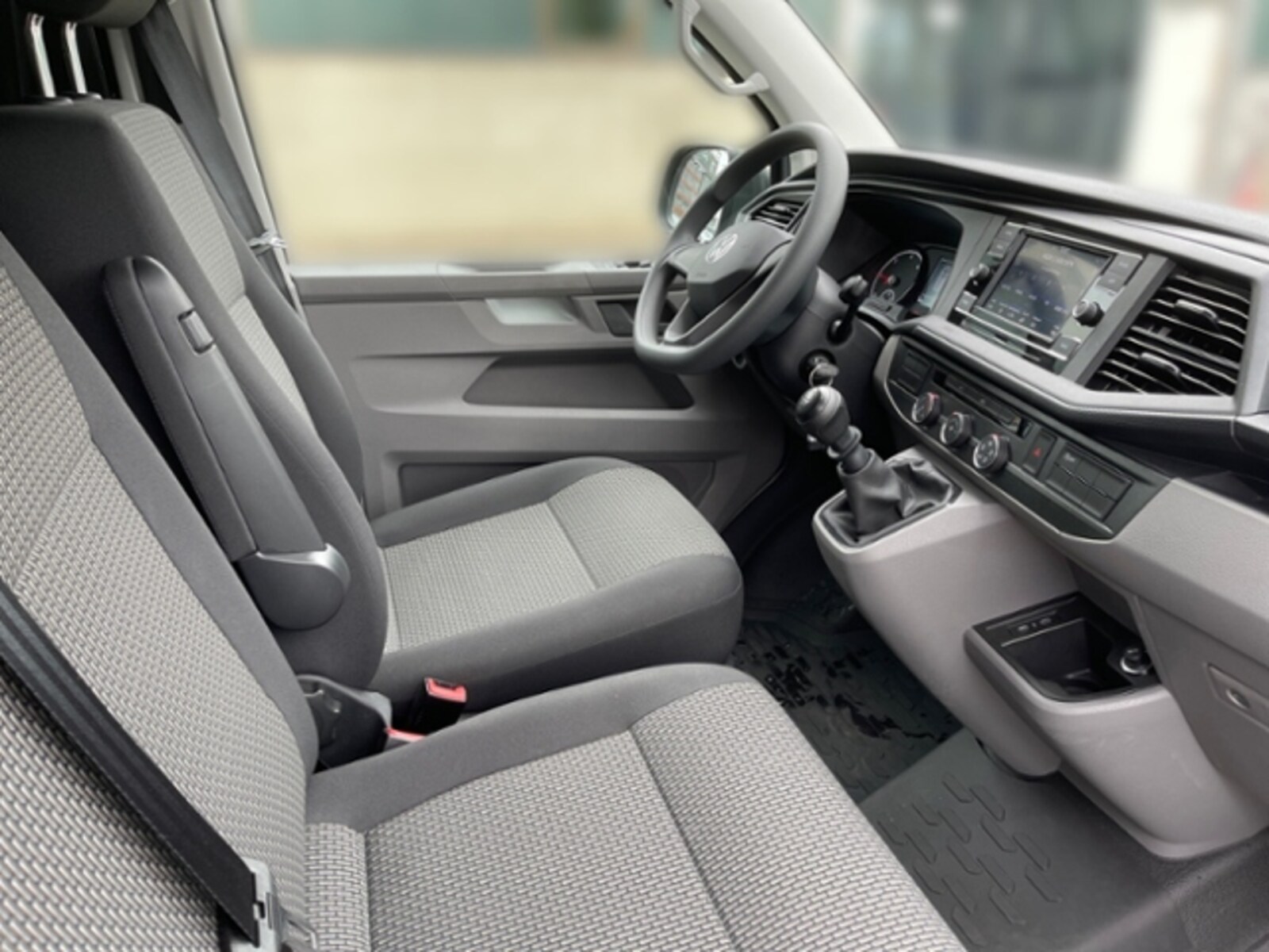 Volkswagen T6.1 Transporter Kasten kurzer Radstand – Bild 9