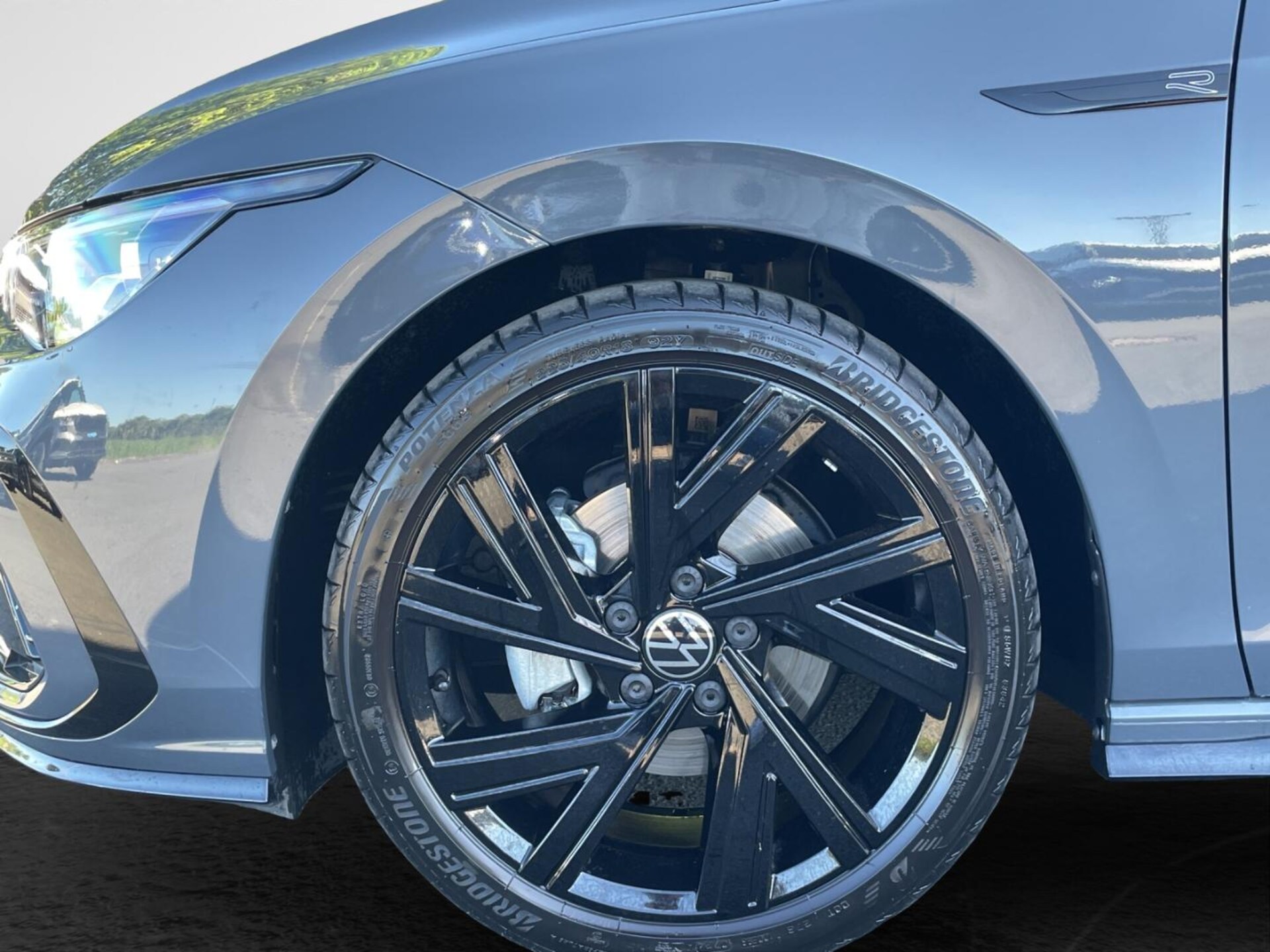 Volkswagen Golf R-Line