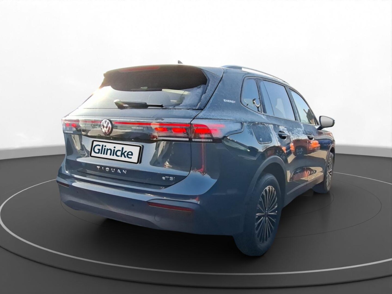Volkswagen Tiguan – Bild 8