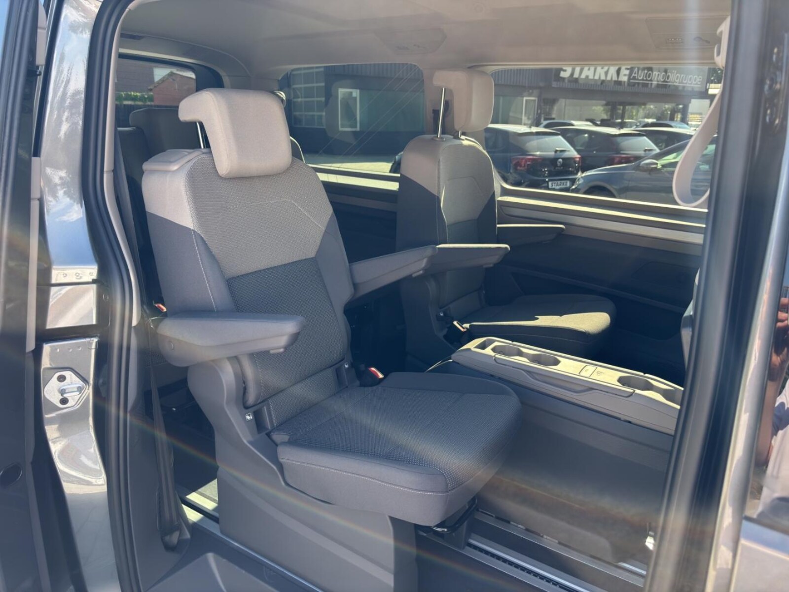 Volkswagen Multivan Langversion – Bild 16