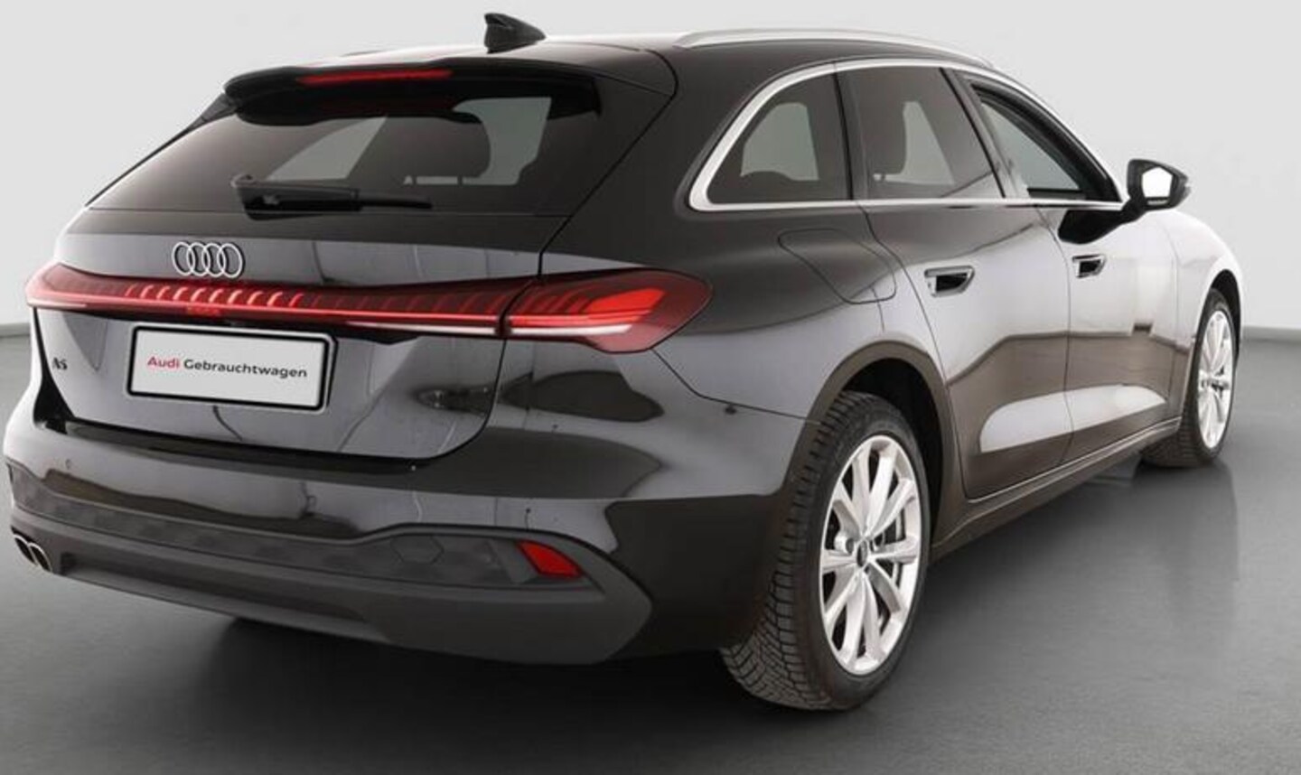 Bild über Audi A5 Avant TDI 150 kW S tronic - für weitere Informationen kontaktieren Sie den Audi Partner