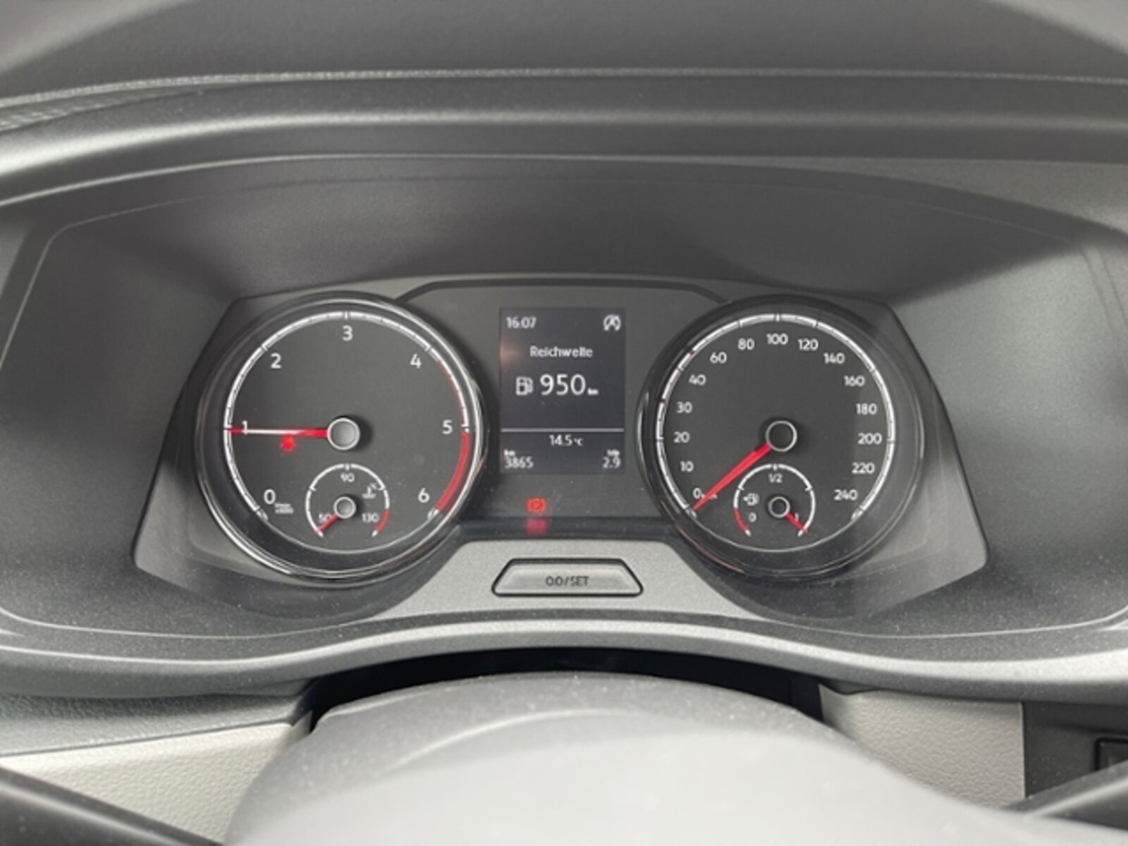 Volkswagen T6.1 Transporter Kasten kurzer Radstand – Bild 14