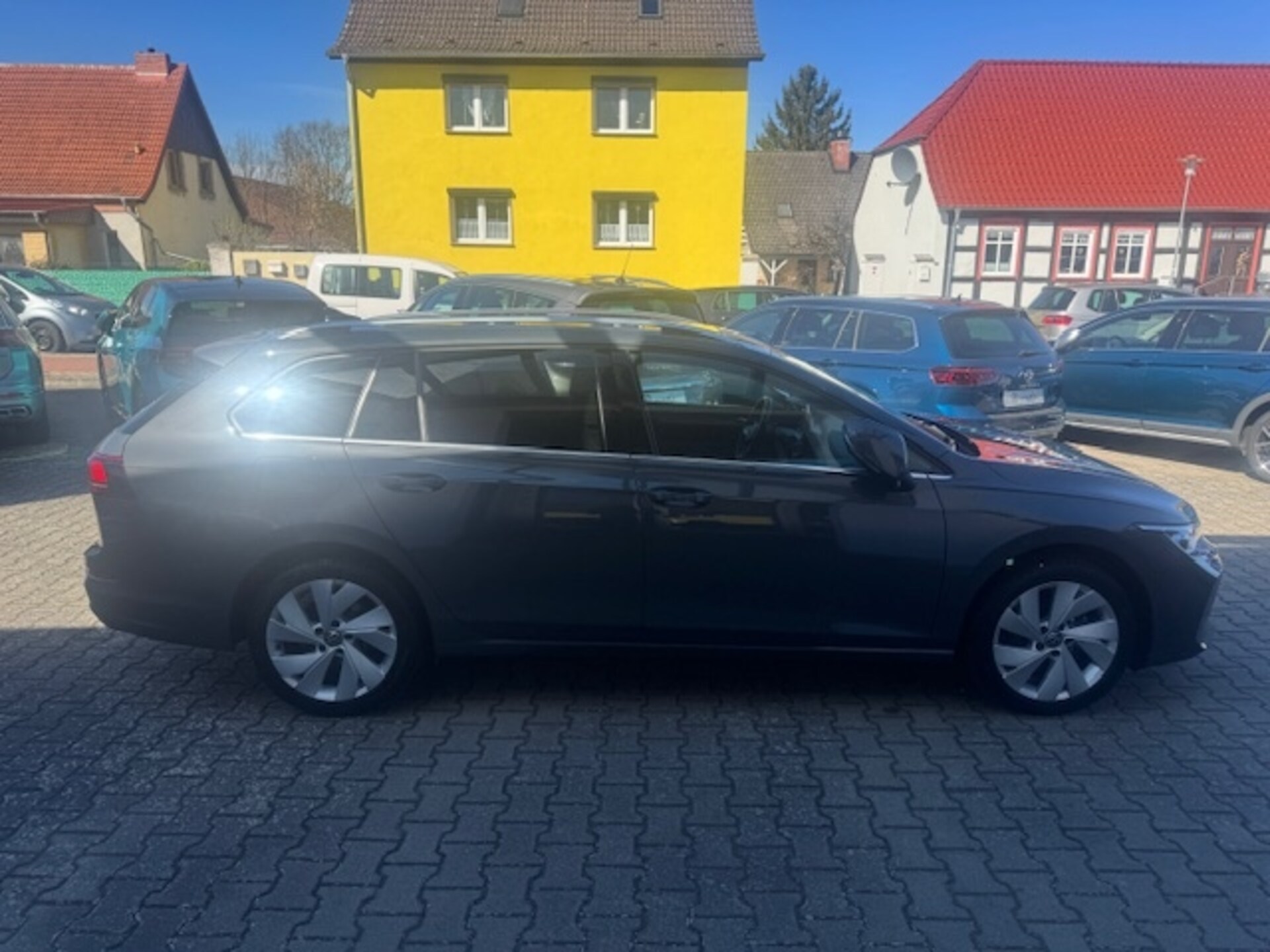 Volkswagen Golf Variant Style
