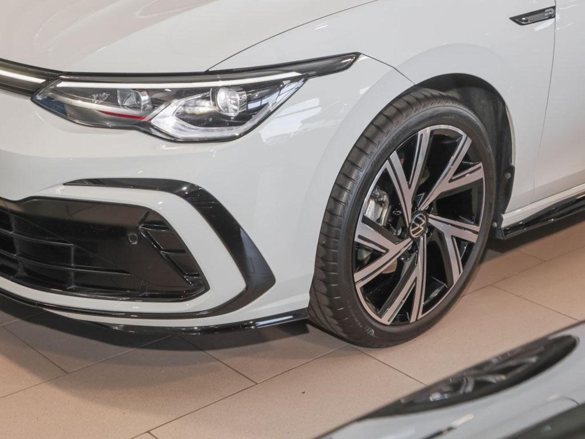 Volkswagen Golf Variant R-Line