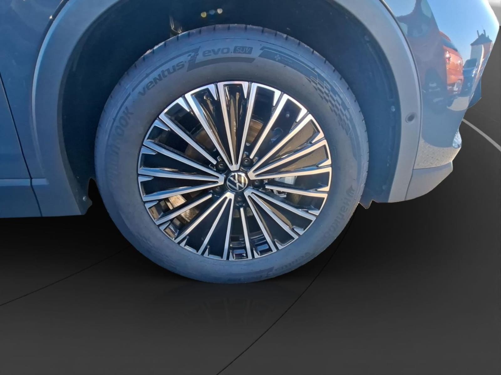 Volkswagen Tiguan – Bild 11