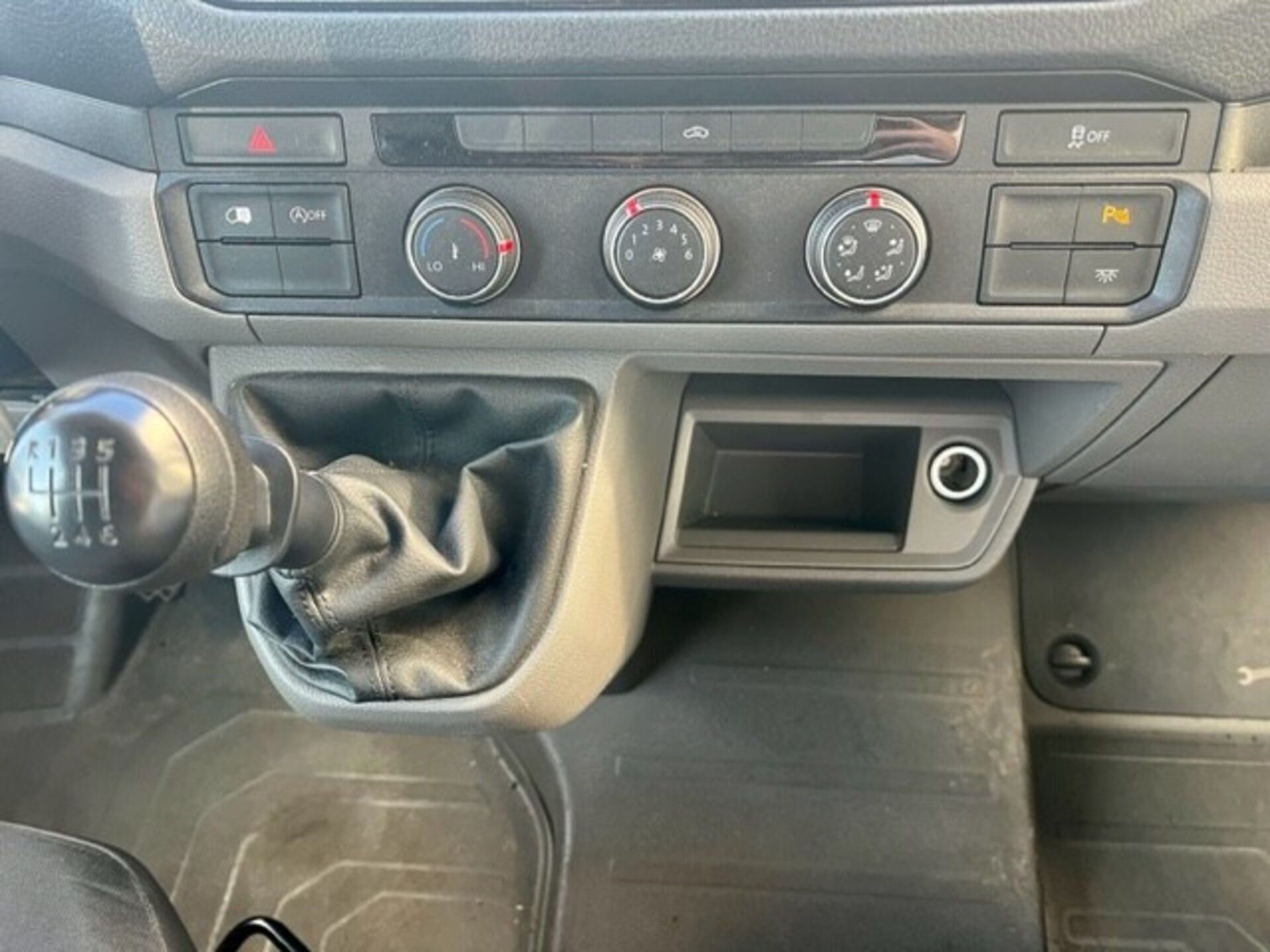Volkswagen Crafter Kasten langer Radstand