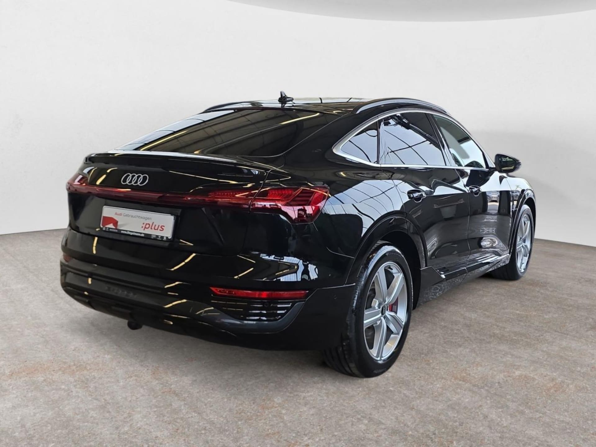 Audi Q8 Sportback e-tron Advanced