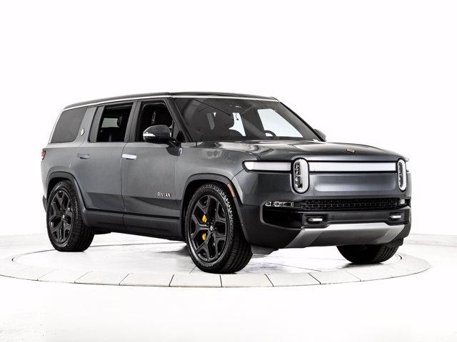2024 Rivian R1S