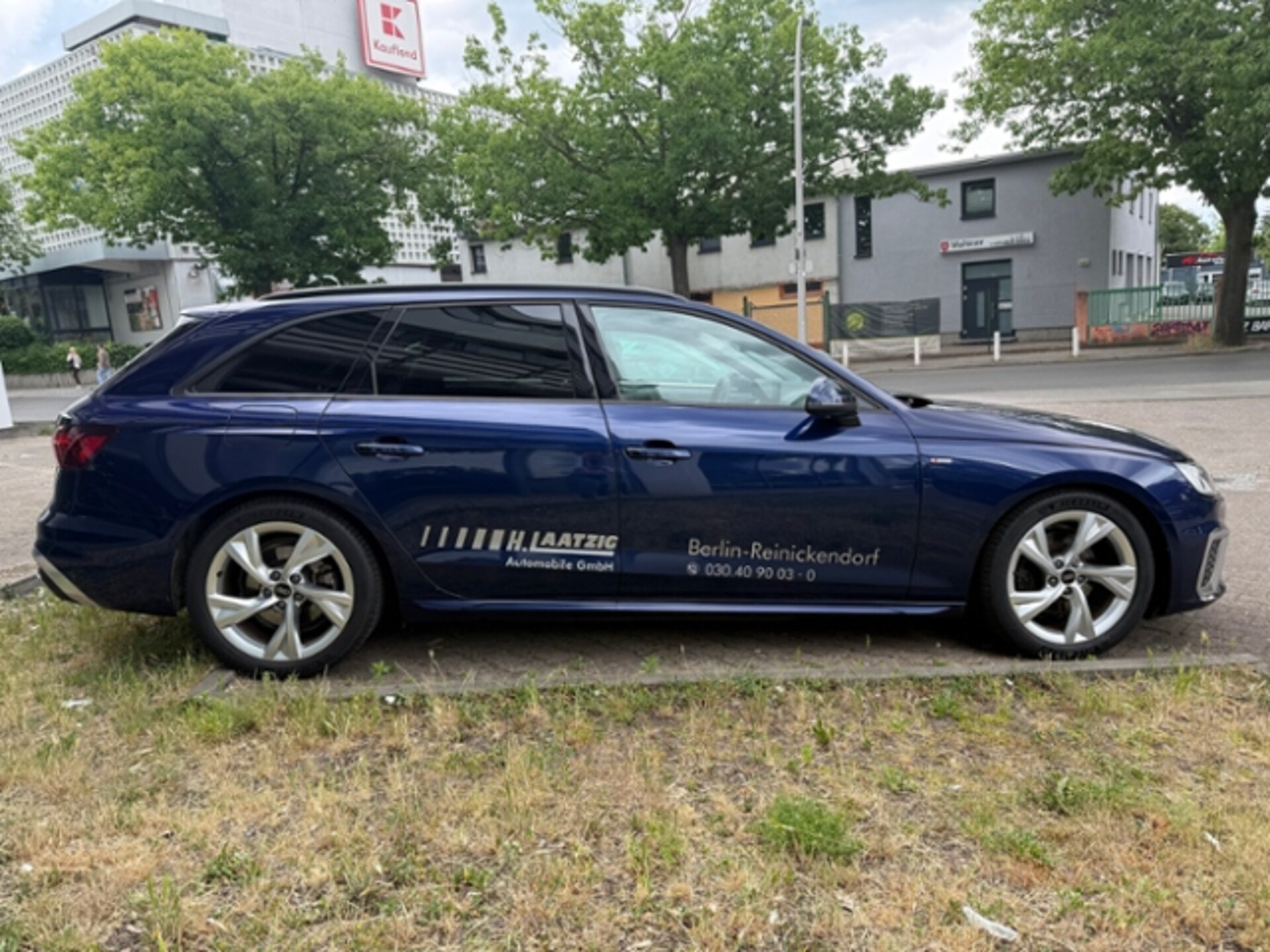 Audi A4 Avant S line