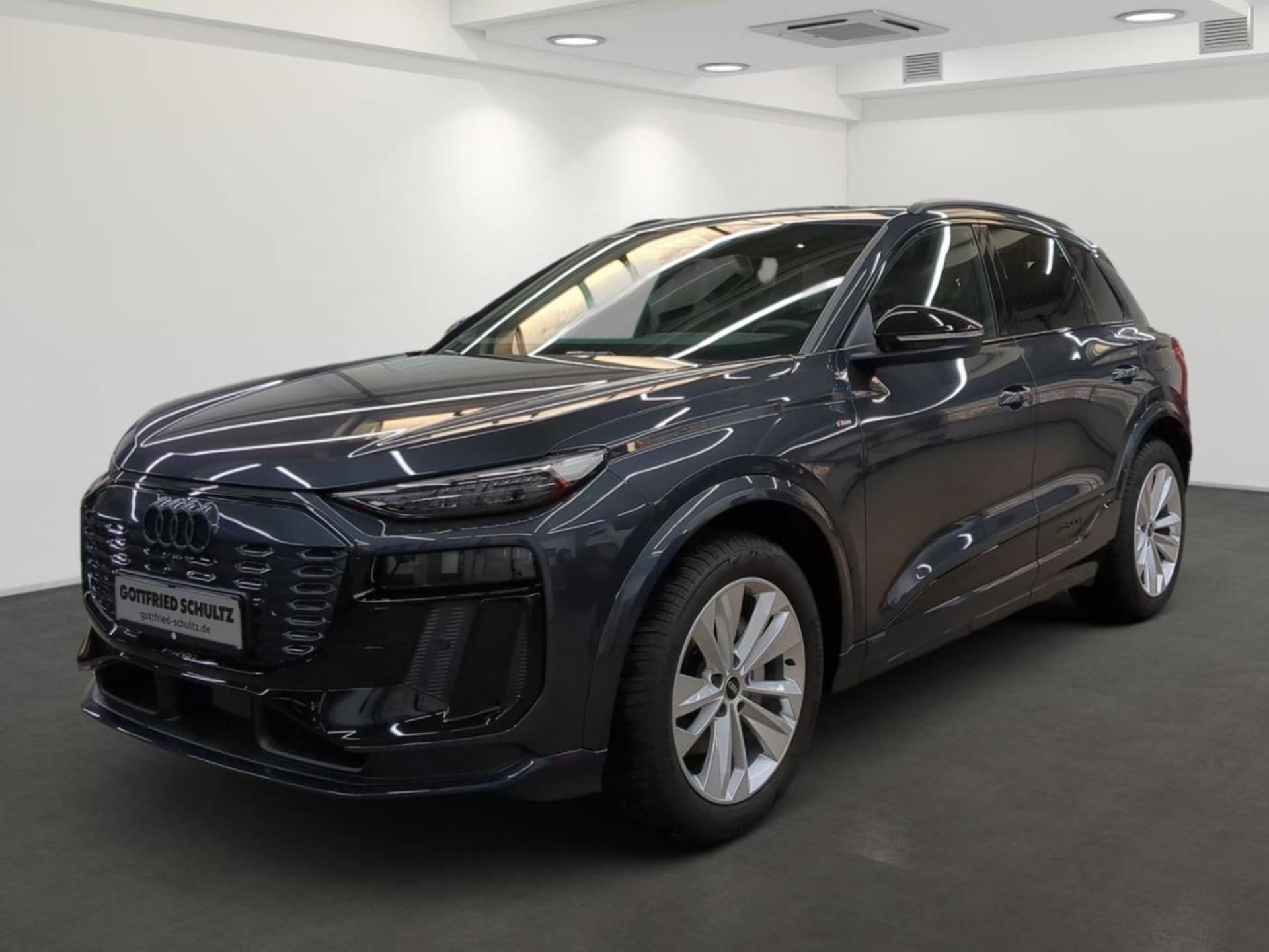 Audi Q6 SUV e-tron
