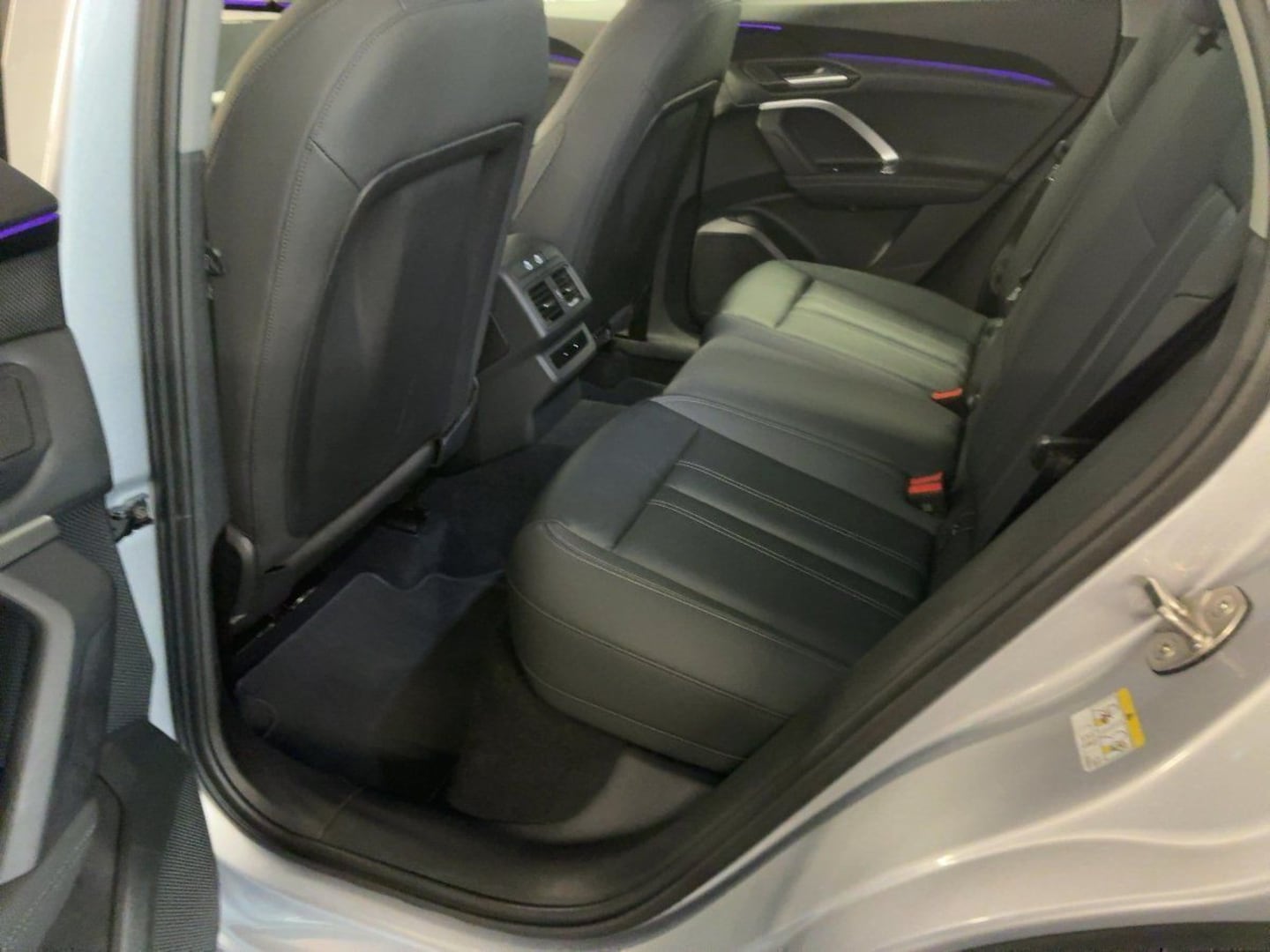 Bild über Audi Q5 SUV TDI quattro 150 kW S tronic - für weitere Informationen kontaktieren Sie den Audi Partner