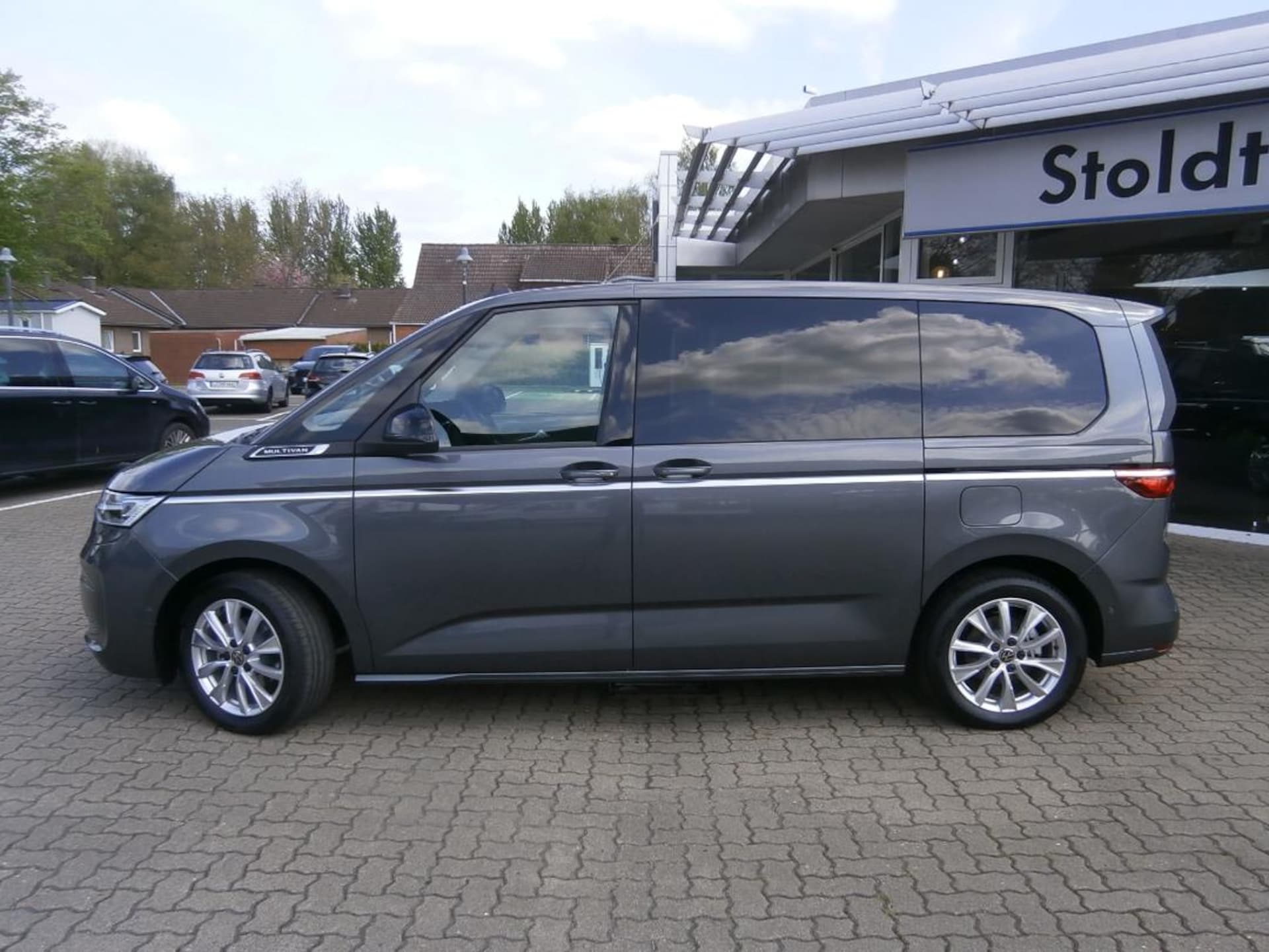 Volkswagen Multivan Style