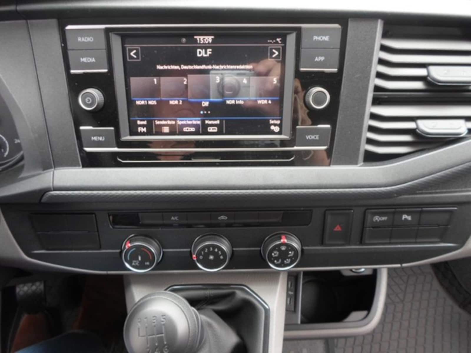 Volkswagen T6.1 Transporter Kasten langer Radstand – Bild 11
