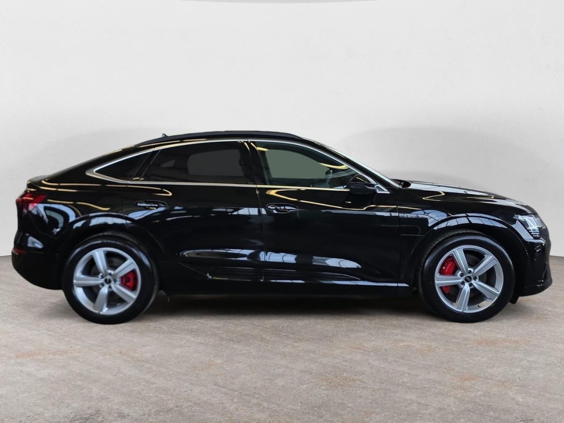 Audi Q8 Sportback e-tron Advanced