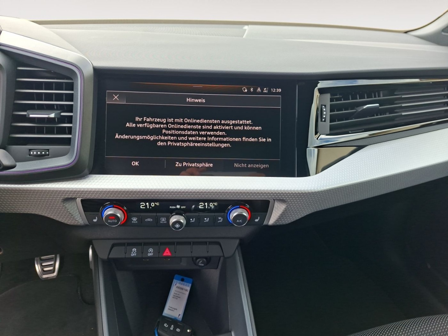 Bild über Audi A1 Sportback S line 30 TFSI Schaltgetriebe - für weitere Informationen kontaktieren Sie den Audi Partner