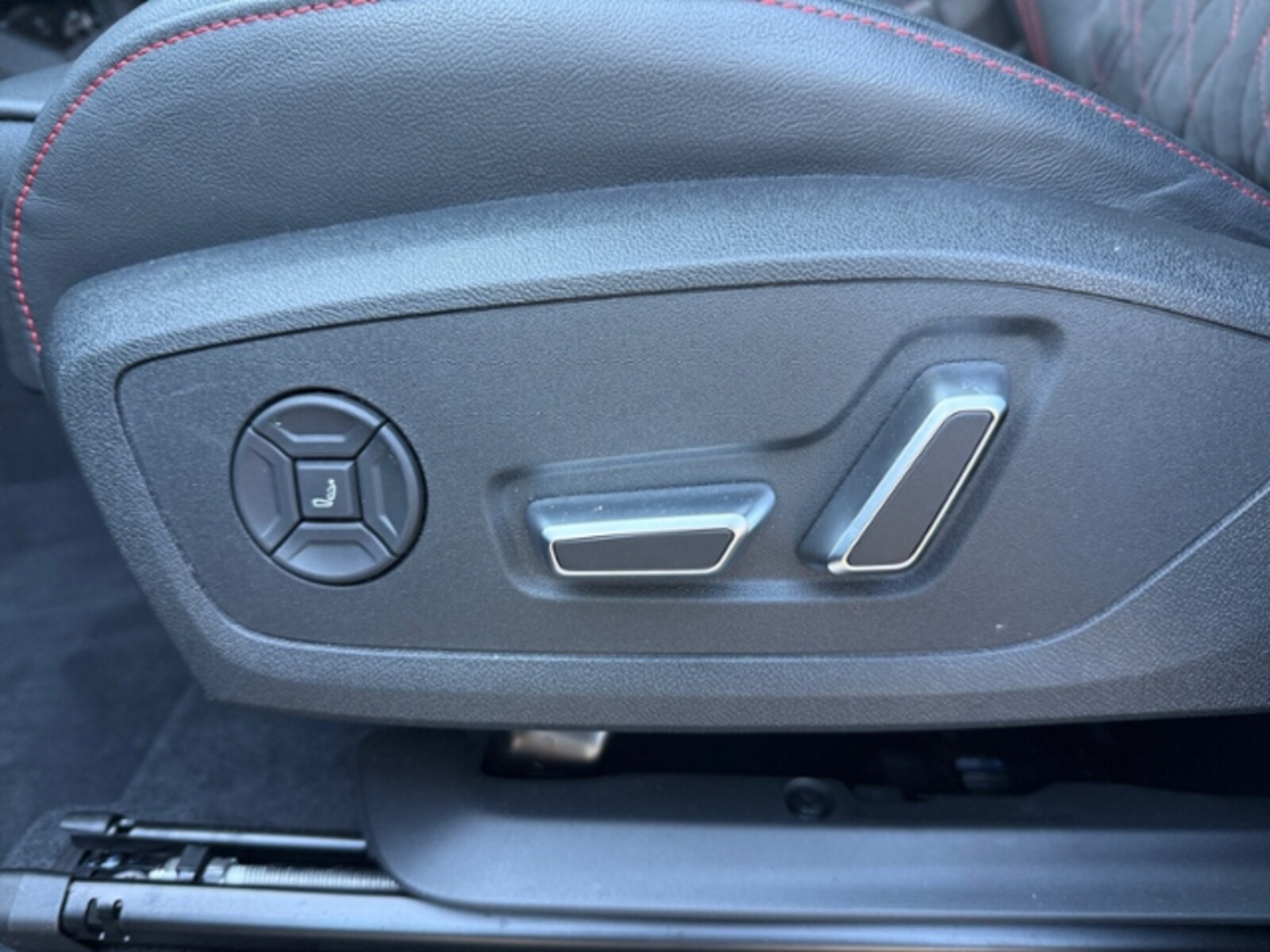 Audi Q6 e-tron – Bild 18
