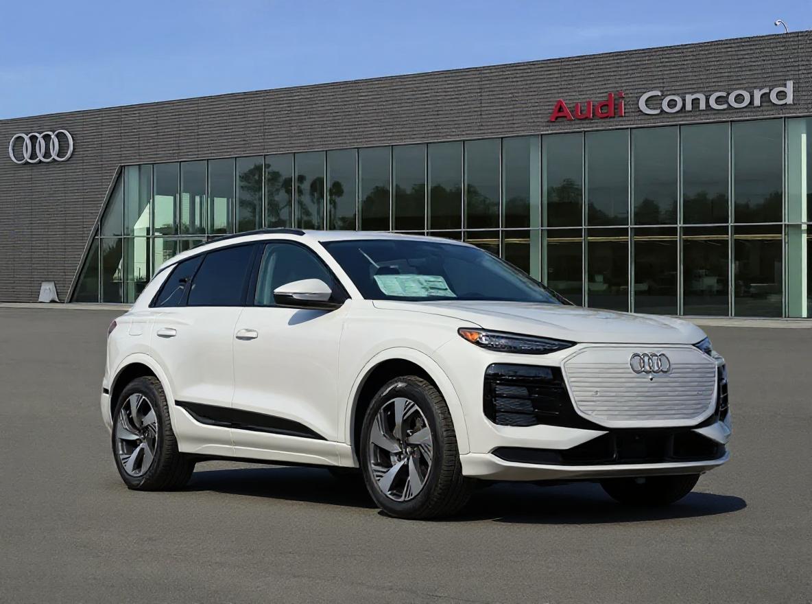 2025 Audi Q6 e-tron Premium Plus quattro's photo