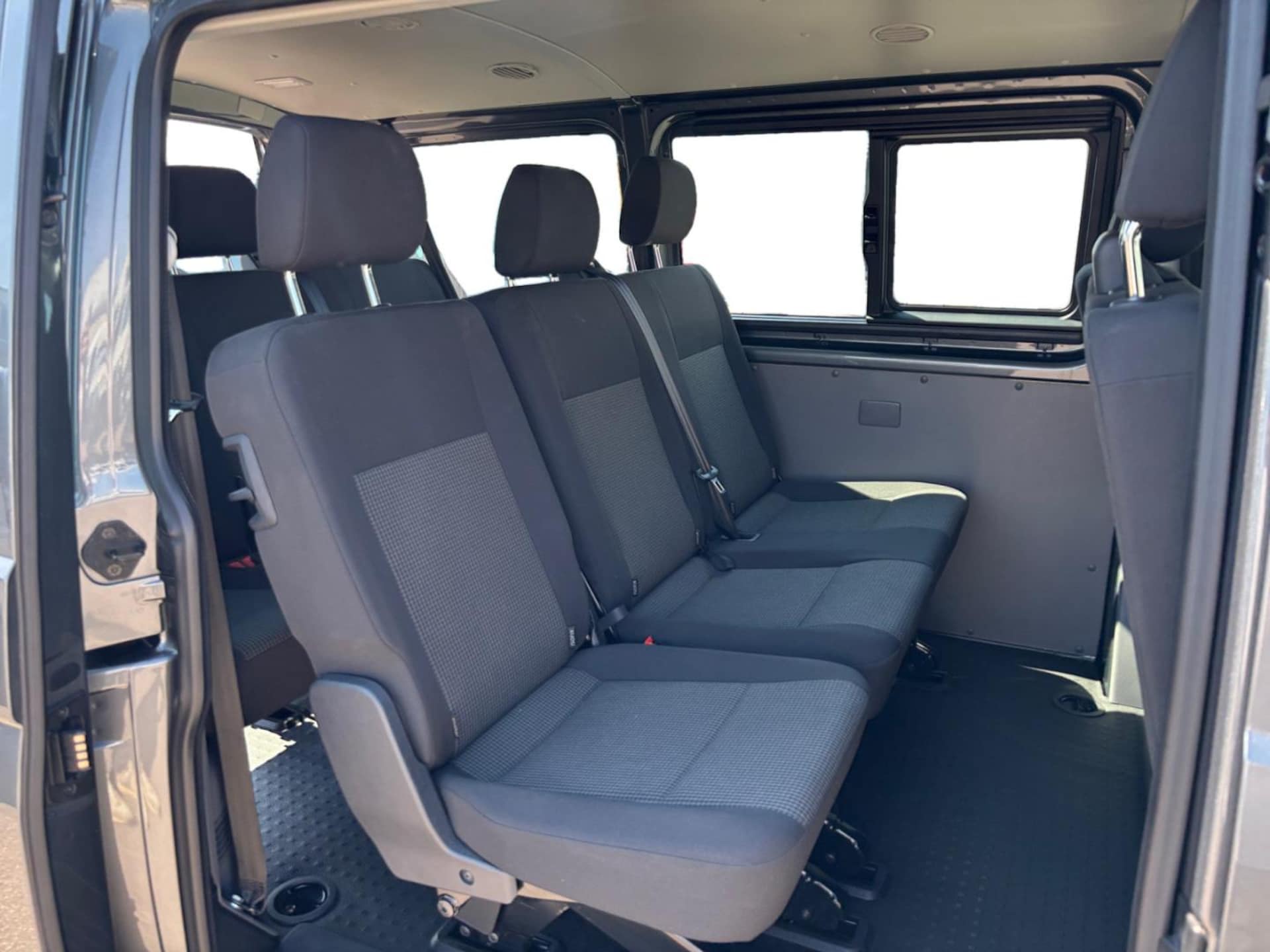 Volkswagen T6.1 Transporter Kombi kurzer Radstand