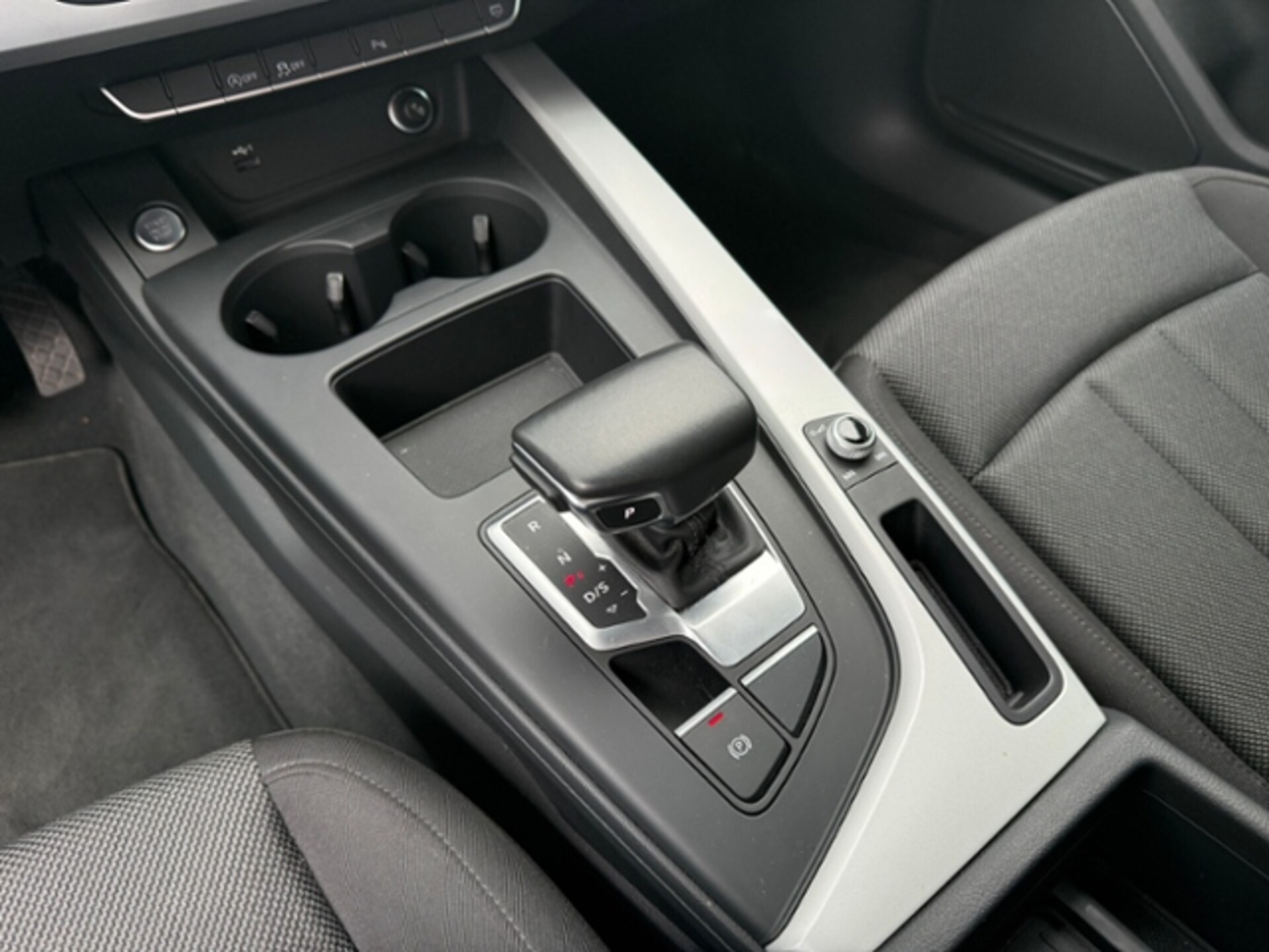 Audi A4 Avant S line