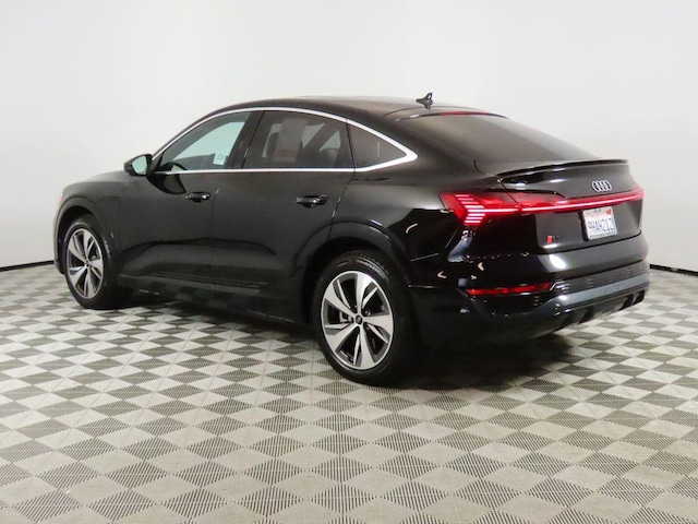 2024 Audi Q8 Sportback e-tron