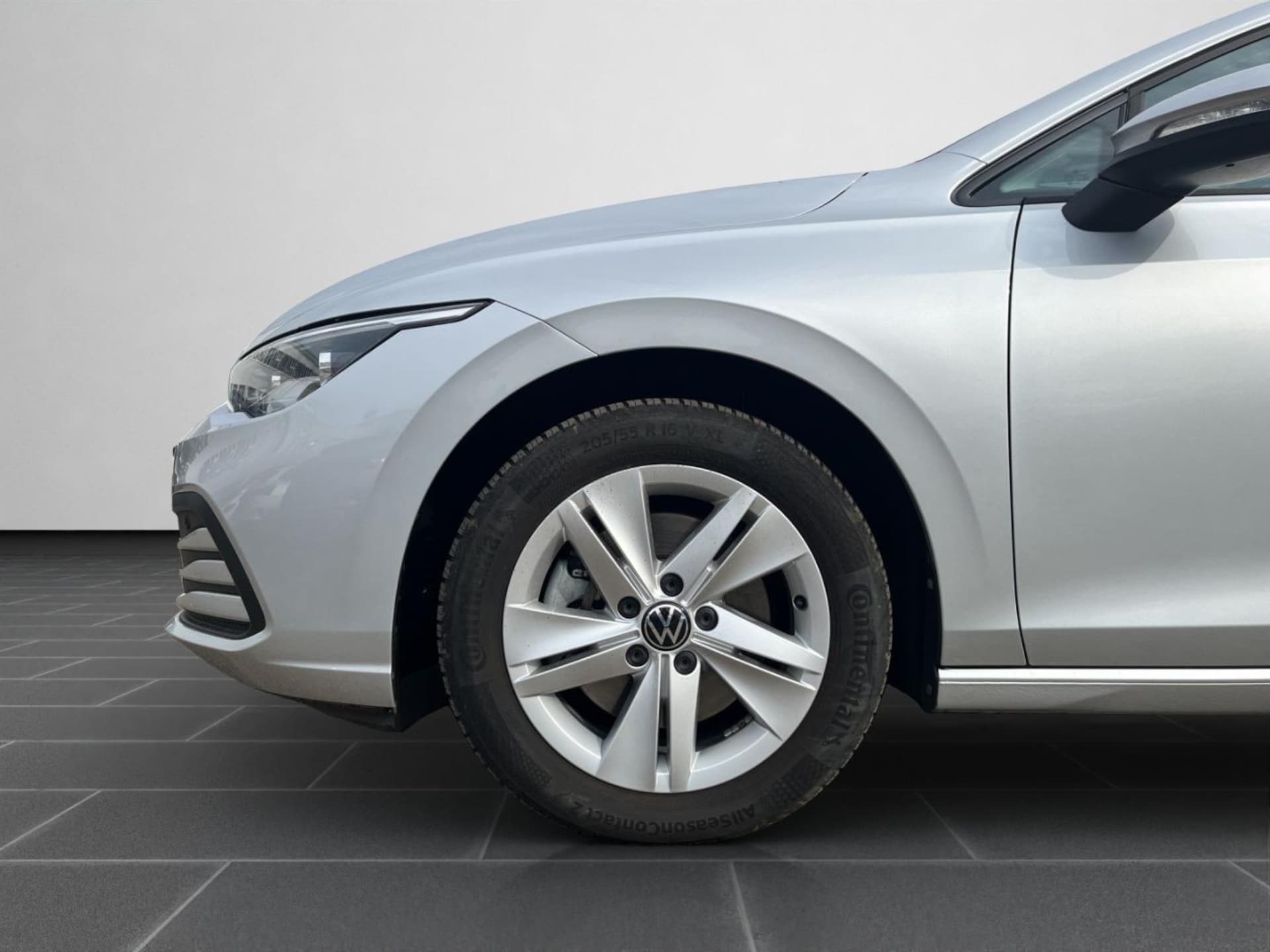Volkswagen Golf Variant Life