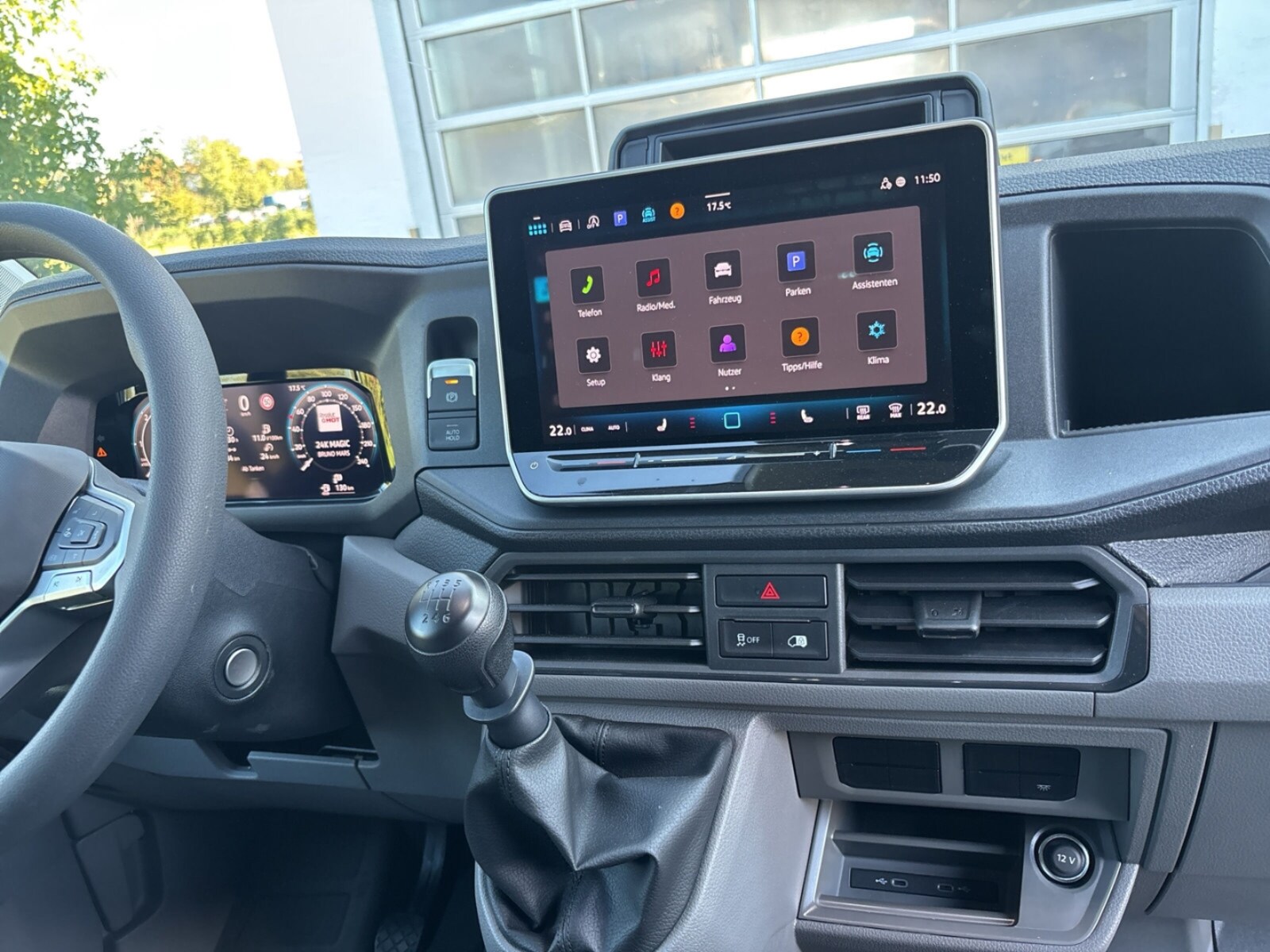Volkswagen Crafter Kasten mittlerer Radstand – Bild 13