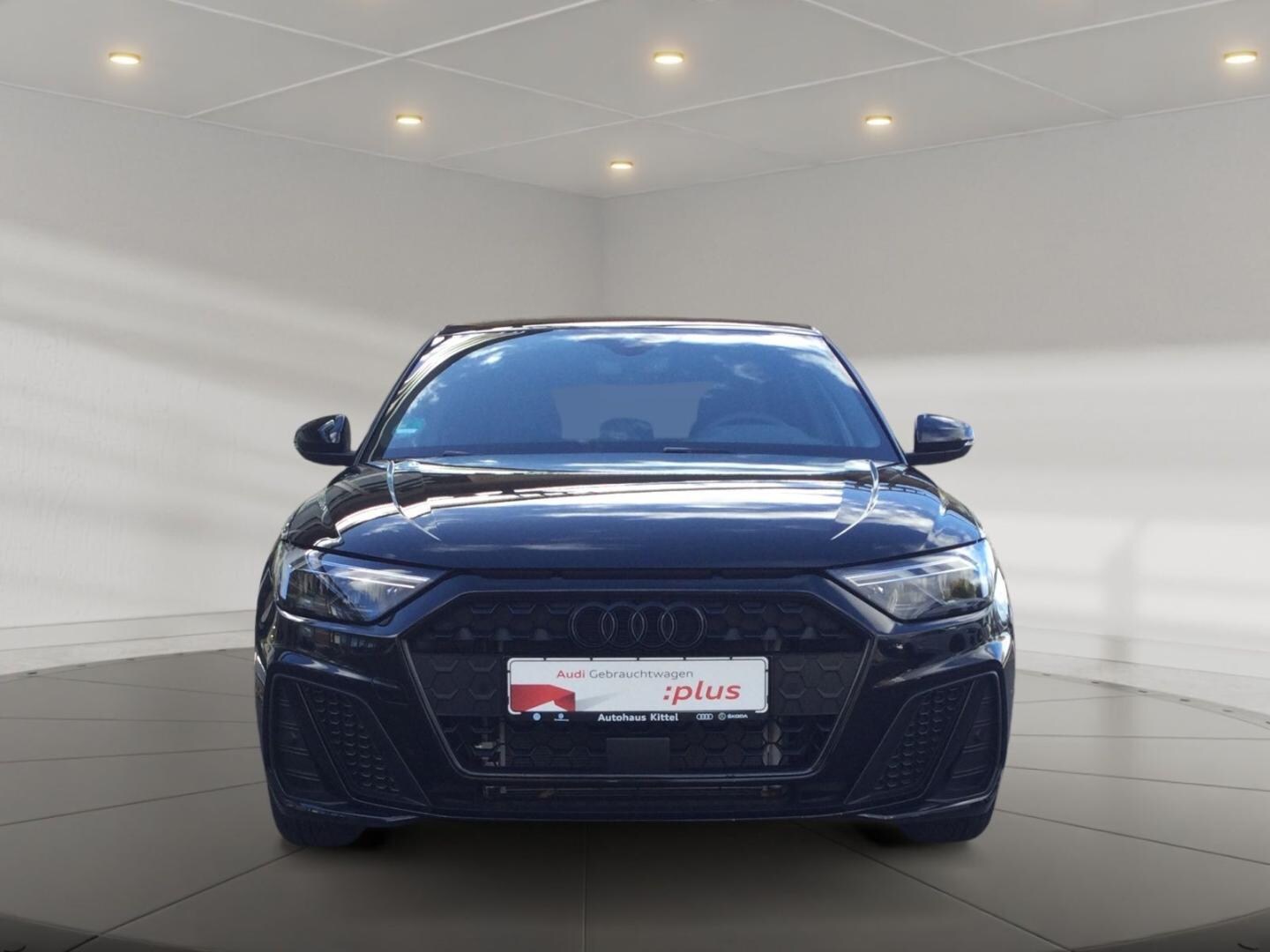 Bild über Audi A1 Sportback S line 35 TFSI S tronic - für weitere Informationen kontaktieren Sie den Audi Partner