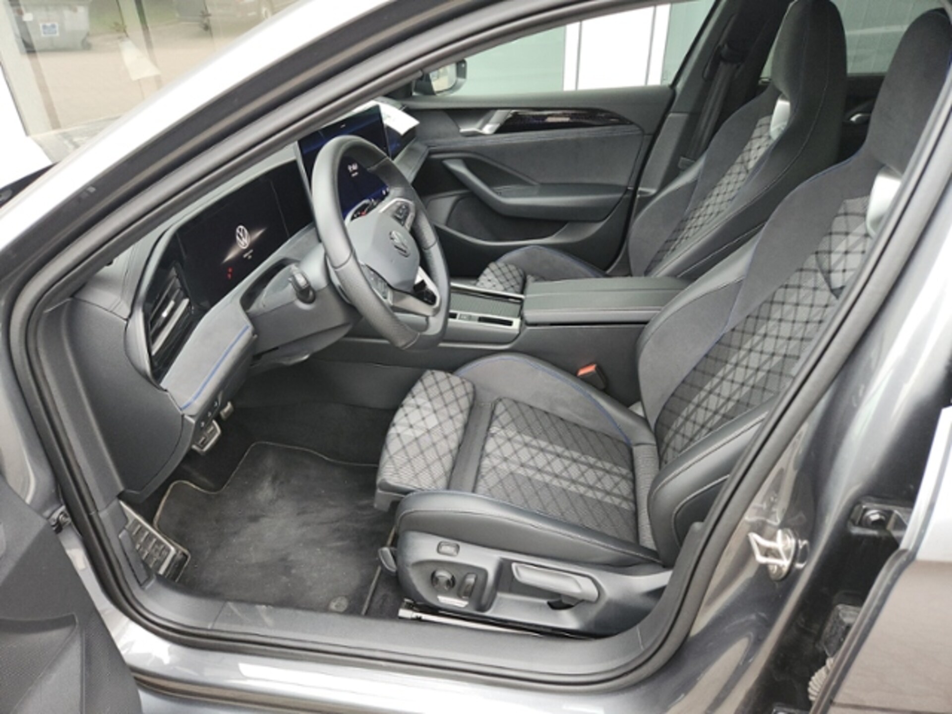 Volkswagen Passat R-Line