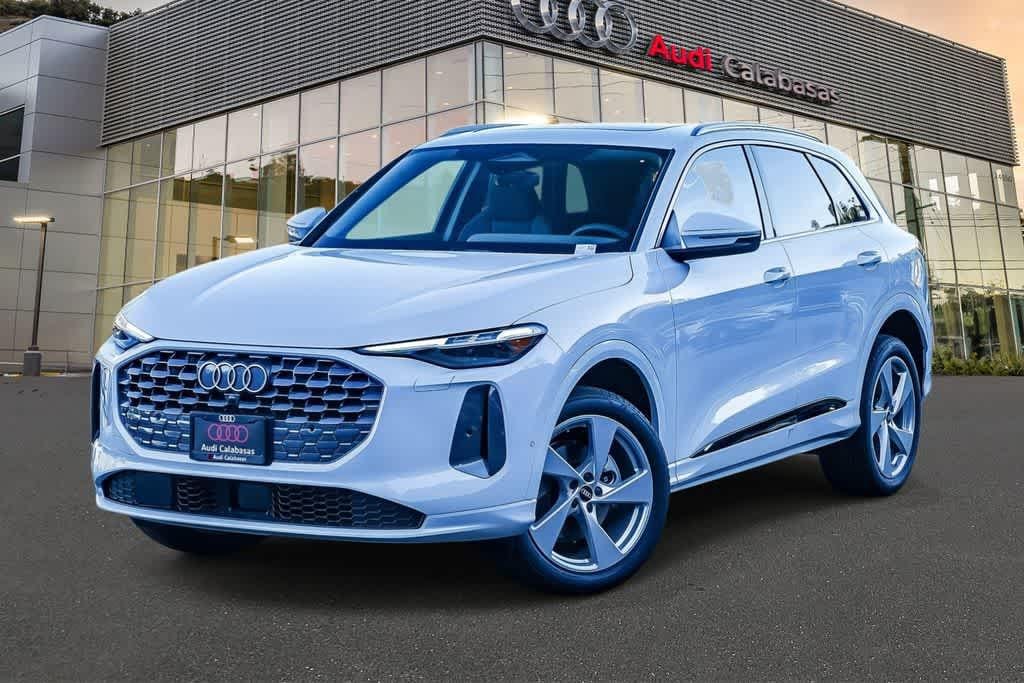 2025 Audi Q5 40 Premium Plus's photo