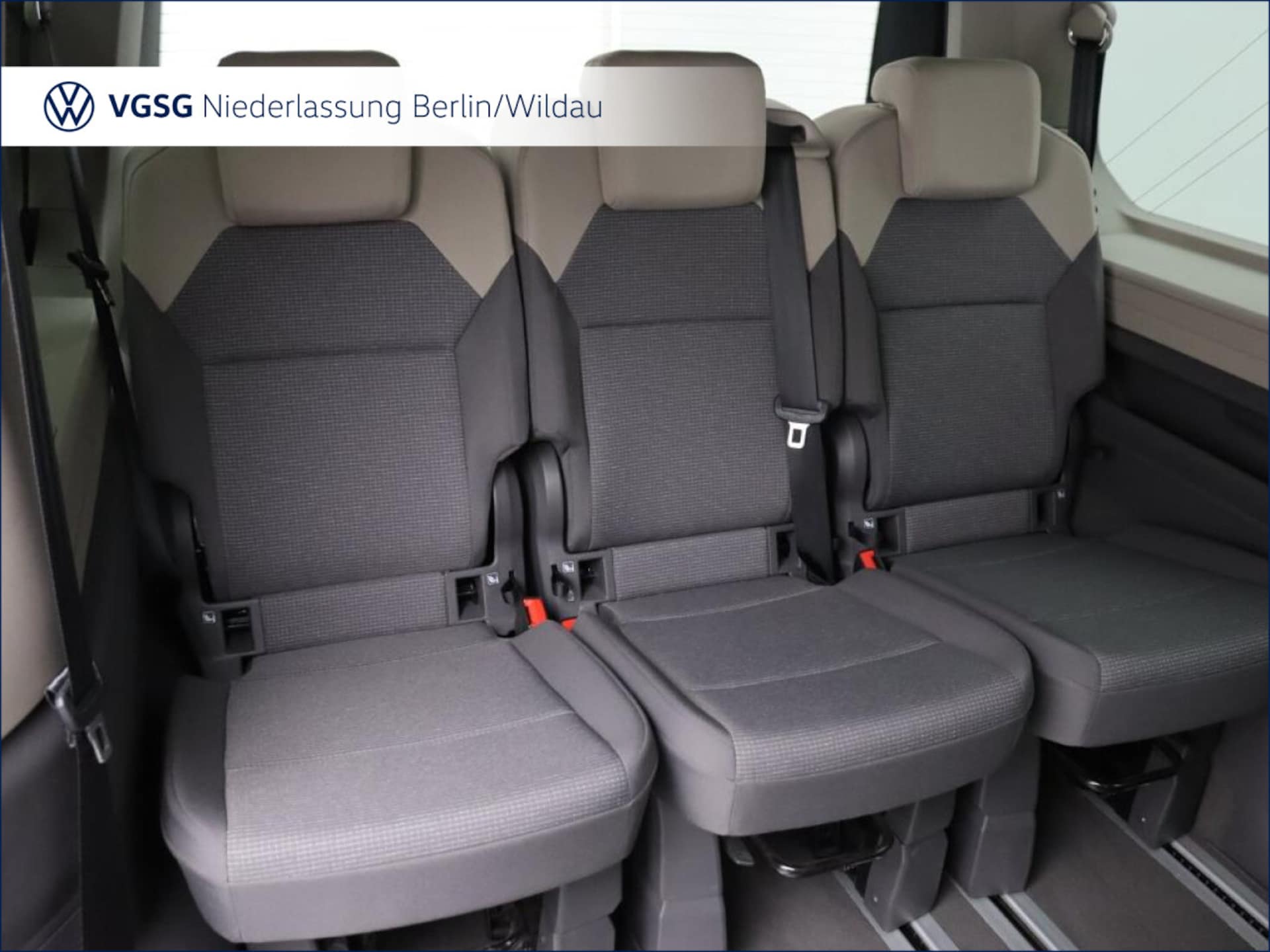 Volkswagen Multivan Basis-Modell