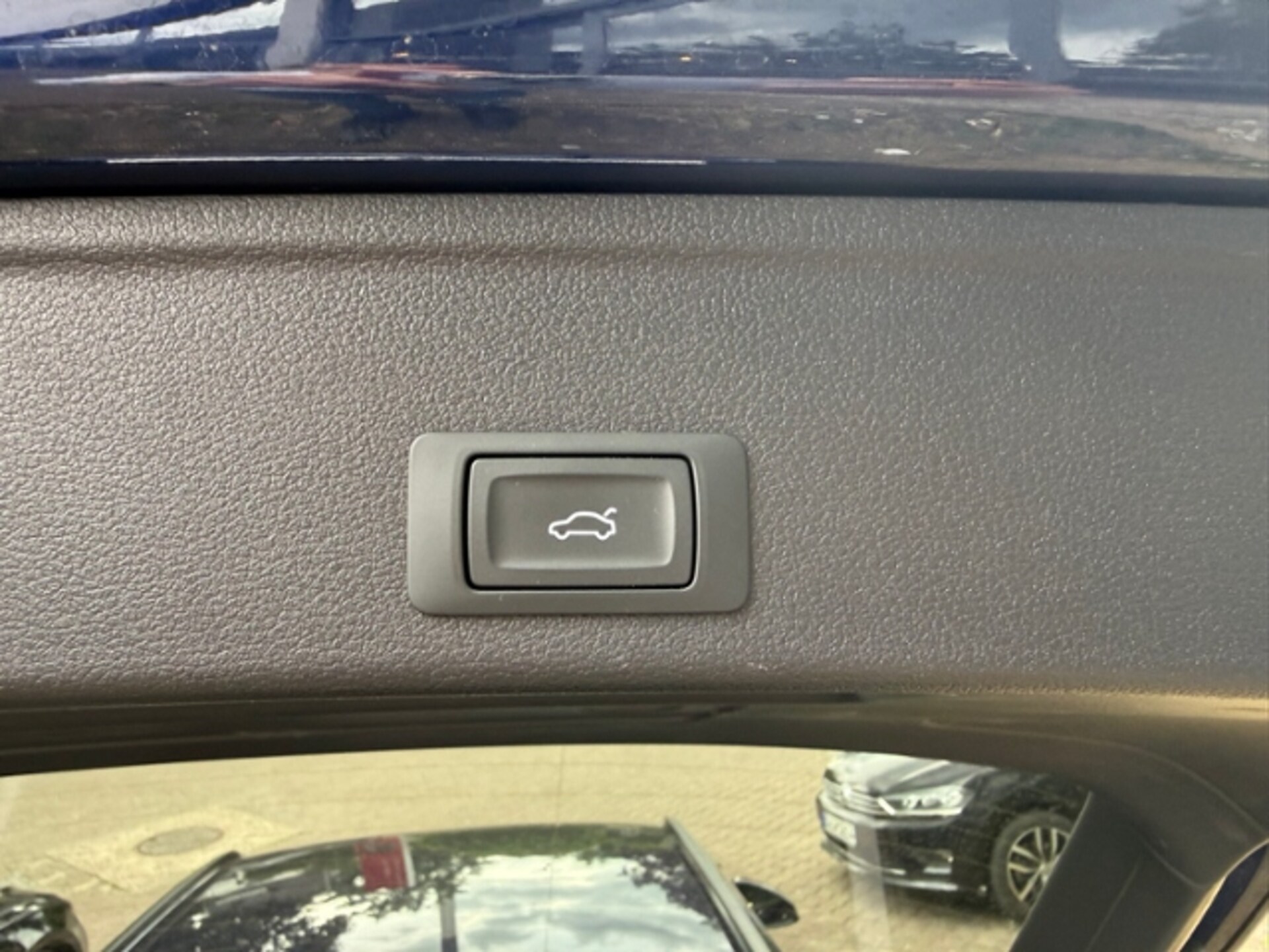 Audi A4 Avant S line
