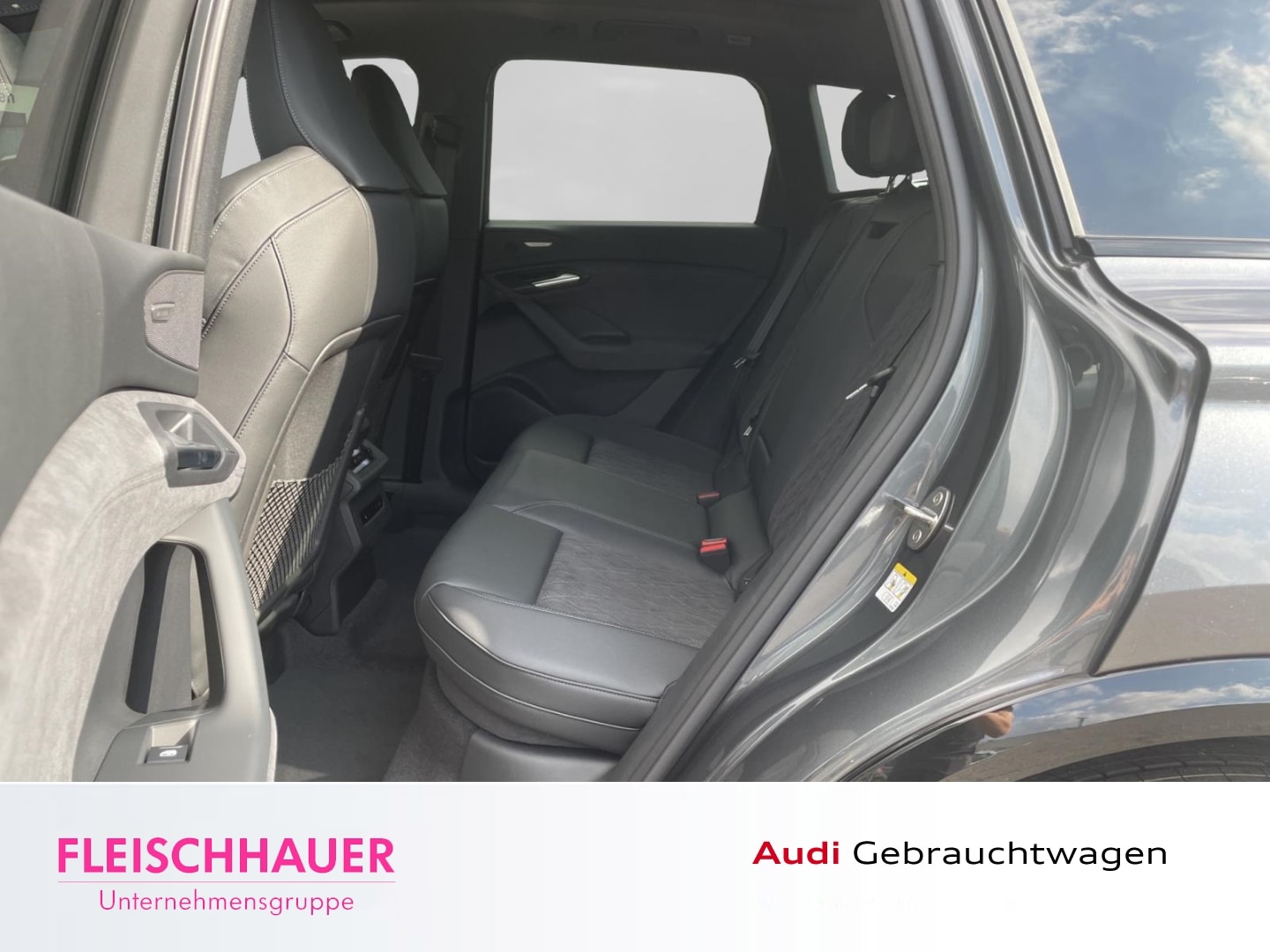 Bild über Audi Q6 SUV e-tron S line business e-tron performance 225 kW - für weitere Informationen kontaktieren Sie den Audi Partner