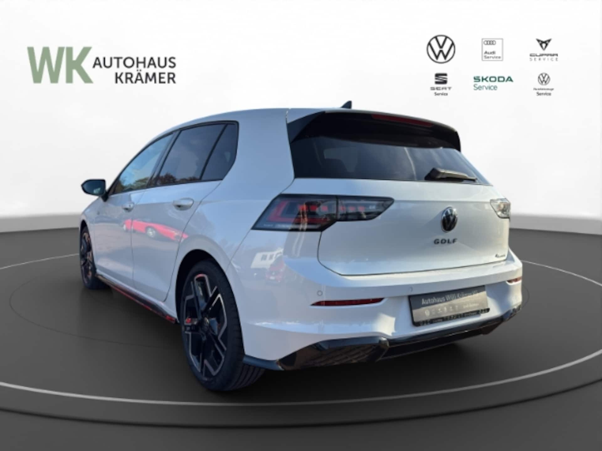 Volkswagen Golf R-Line