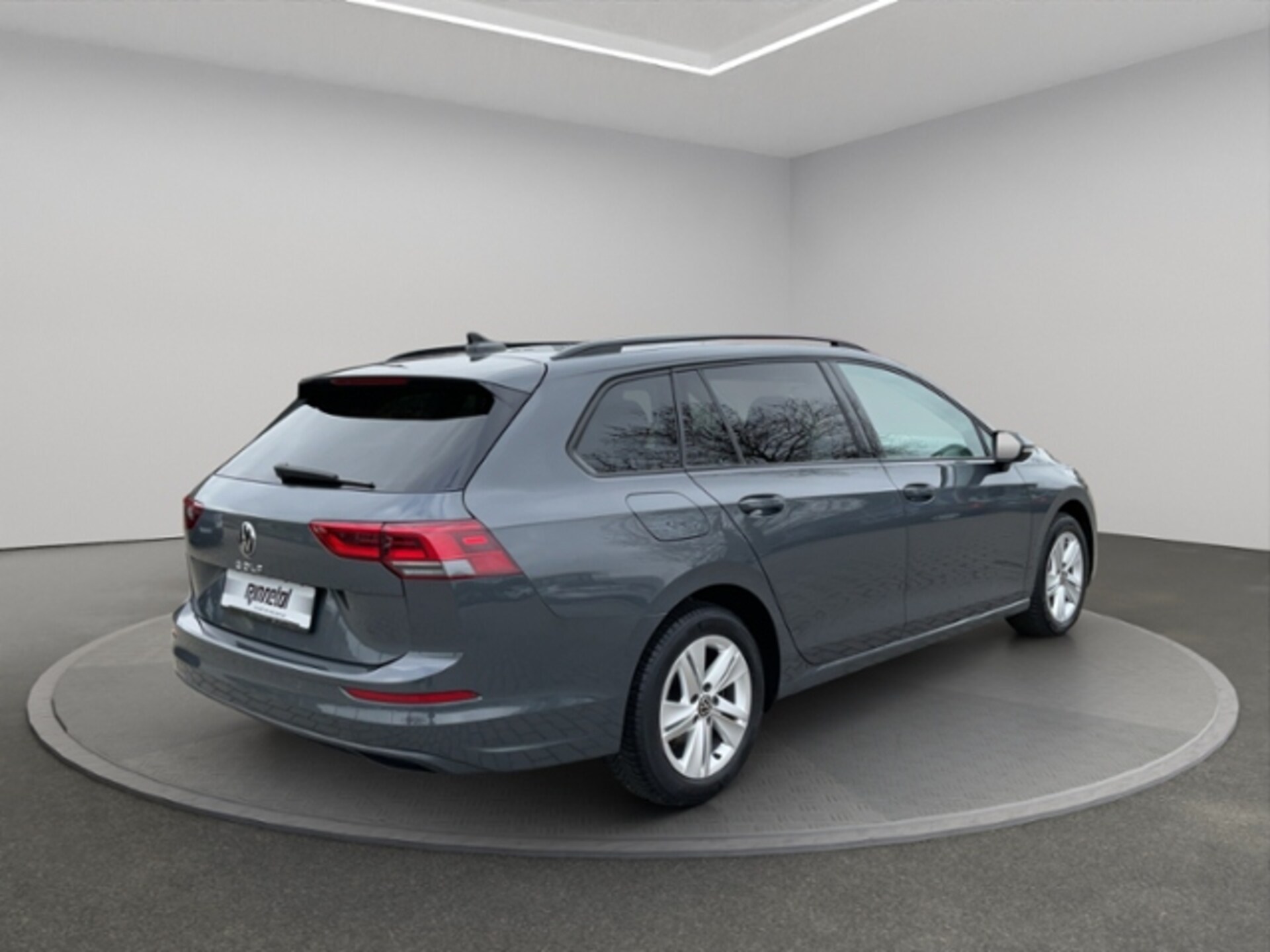 Volkswagen Golf Variant Life