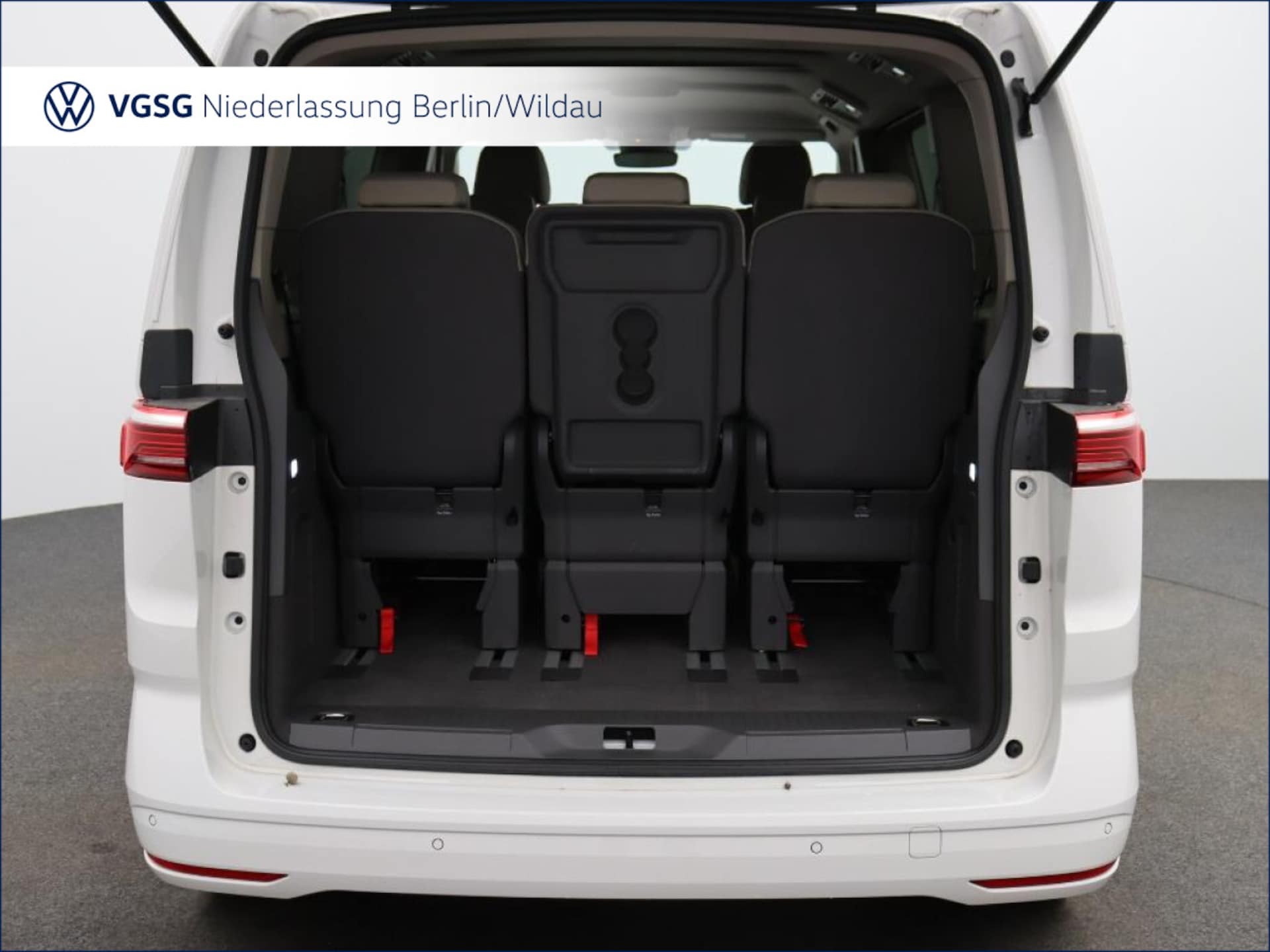 Volkswagen Multivan Basis-Modell