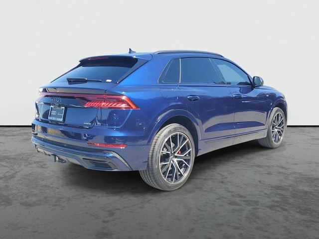 2022 Audi Q8