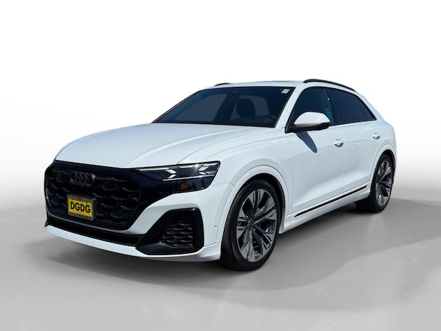 Photo of 2025 Audi Q8