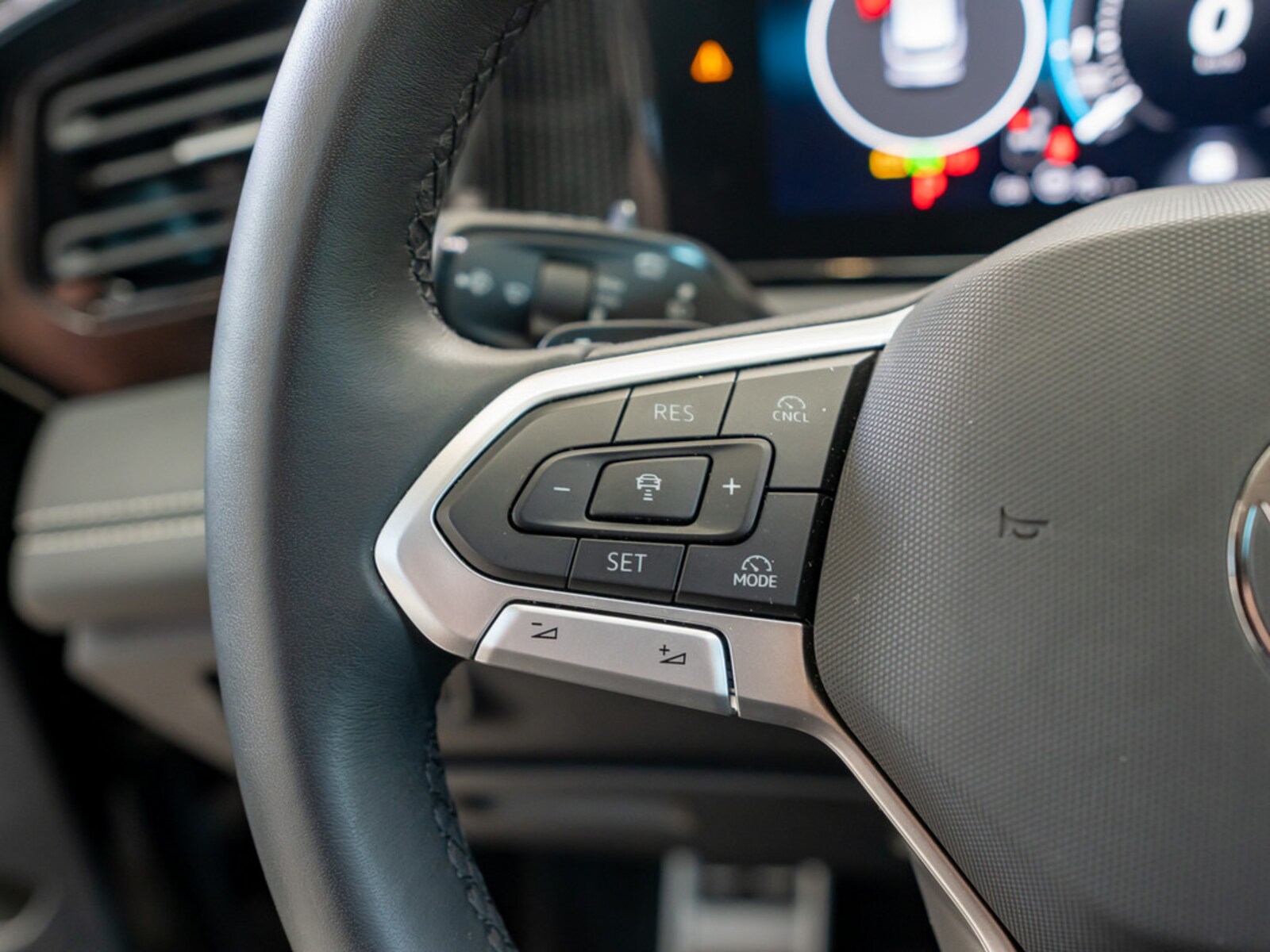 Volkswagen Tiguan – Bild 17