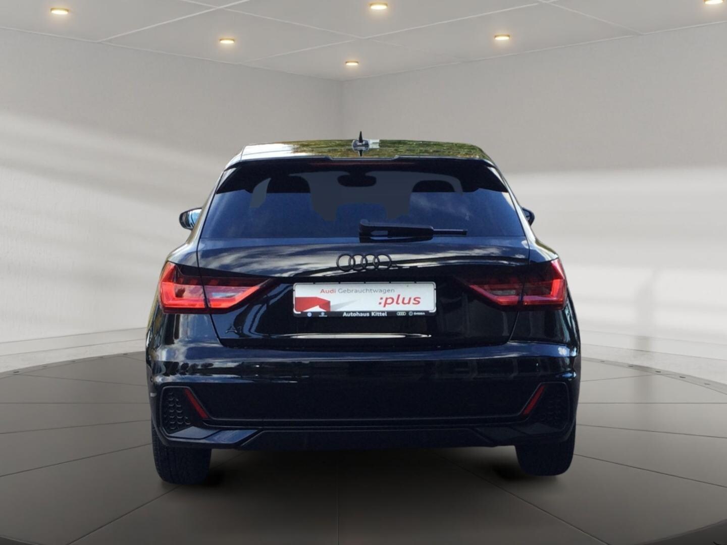 Bild über Audi A1 Sportback S line 35 TFSI S tronic - für weitere Informationen kontaktieren Sie den Audi Partner