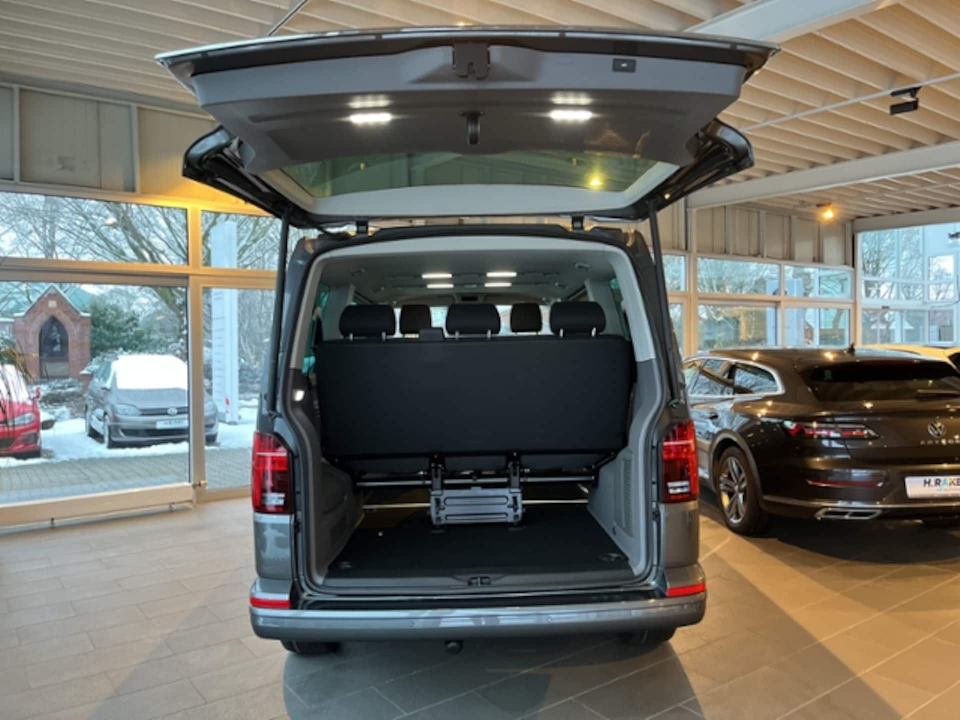 Volkswagen T6.1 Caravelle kurzer Radstand Comfortline