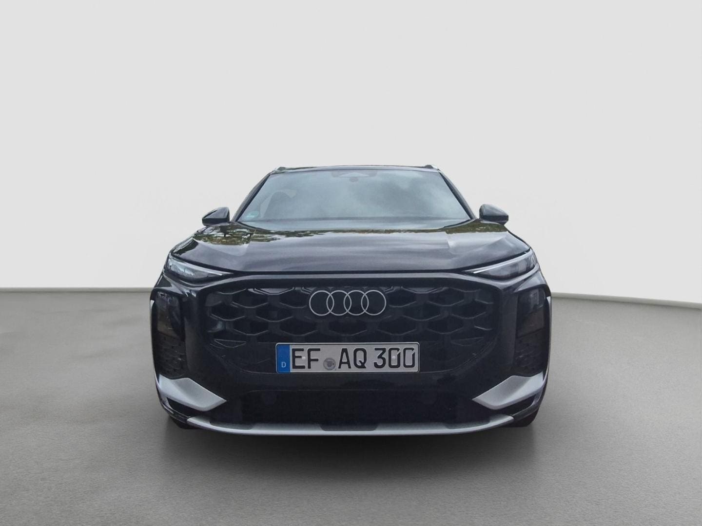 Bild über Audi Q3 SUV TFSI 110 kW S tronic - für weitere Informationen kontaktieren Sie den Audi Partner