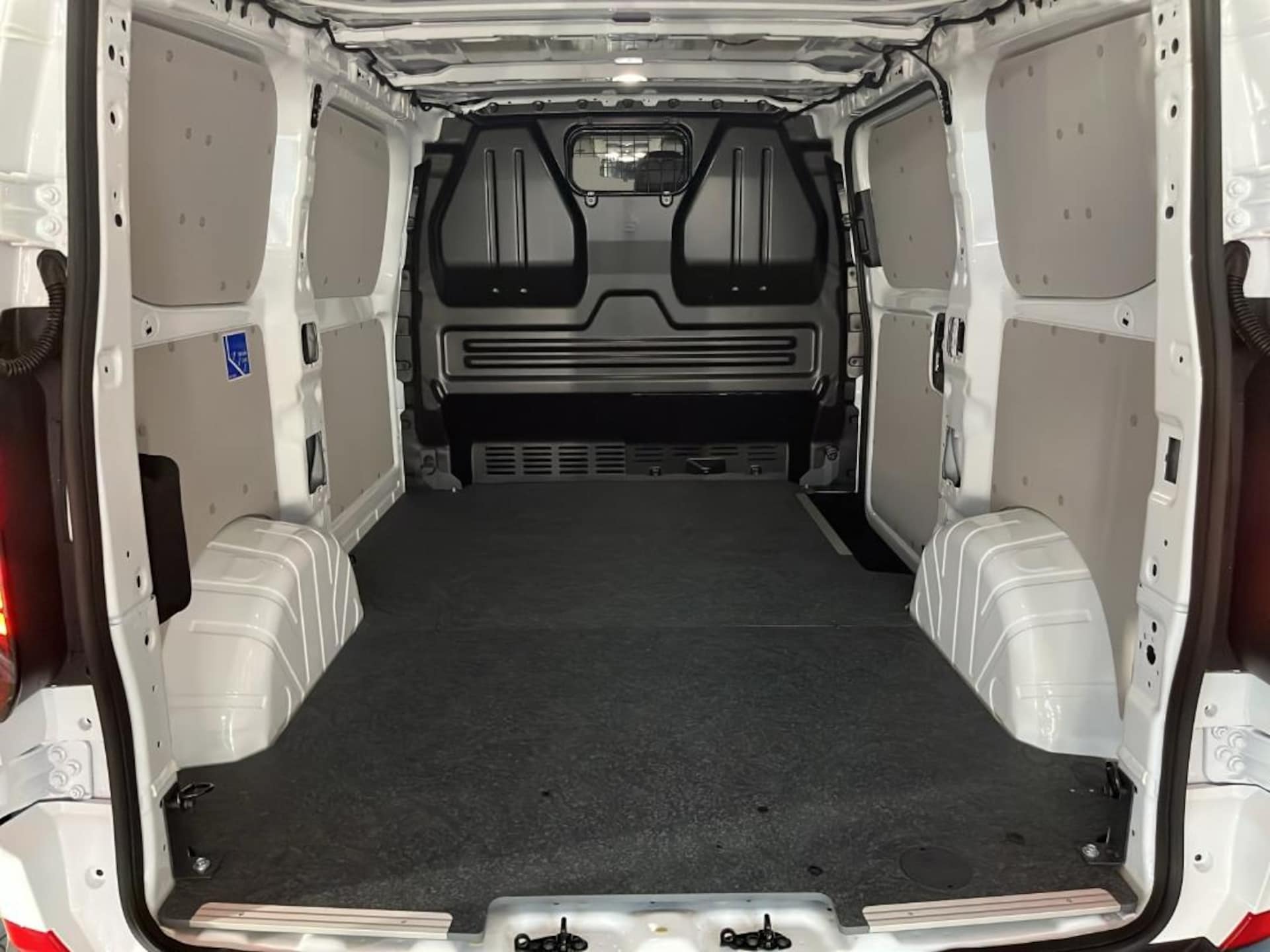 Volkswagen Transporter Kasten kurzer Radstand