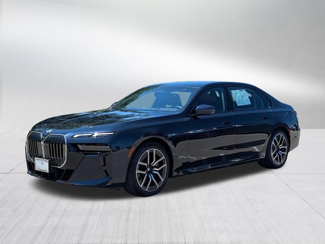 2023 BMW 760