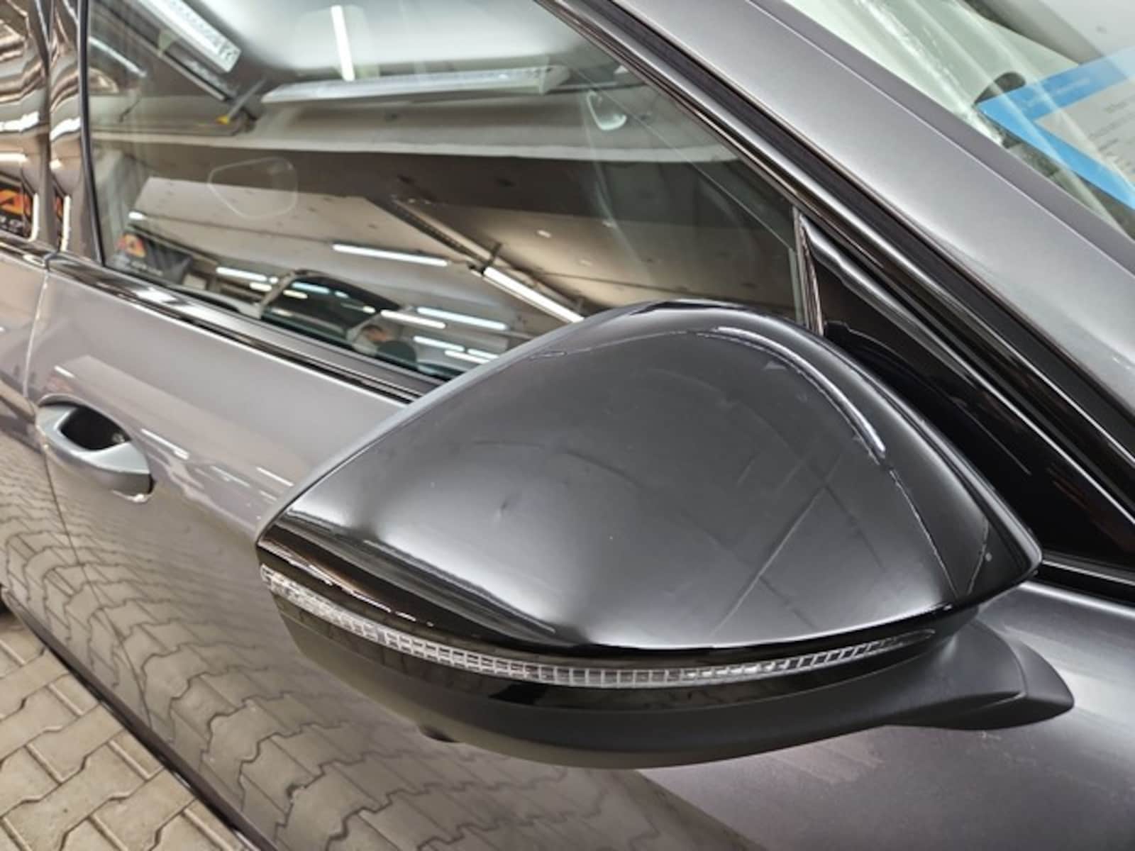 Volkswagen Passat – Bild 17