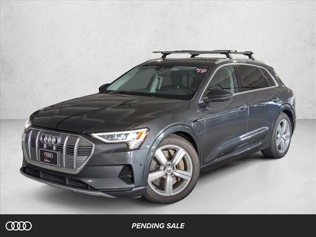 2019 Audi e-tron Premium Plus