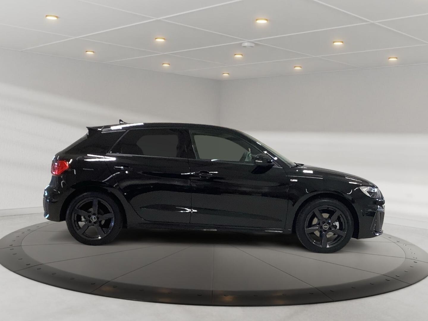 Bild über Audi A1 Sportback S line 35 TFSI S tronic - für weitere Informationen kontaktieren Sie den Audi Partner
