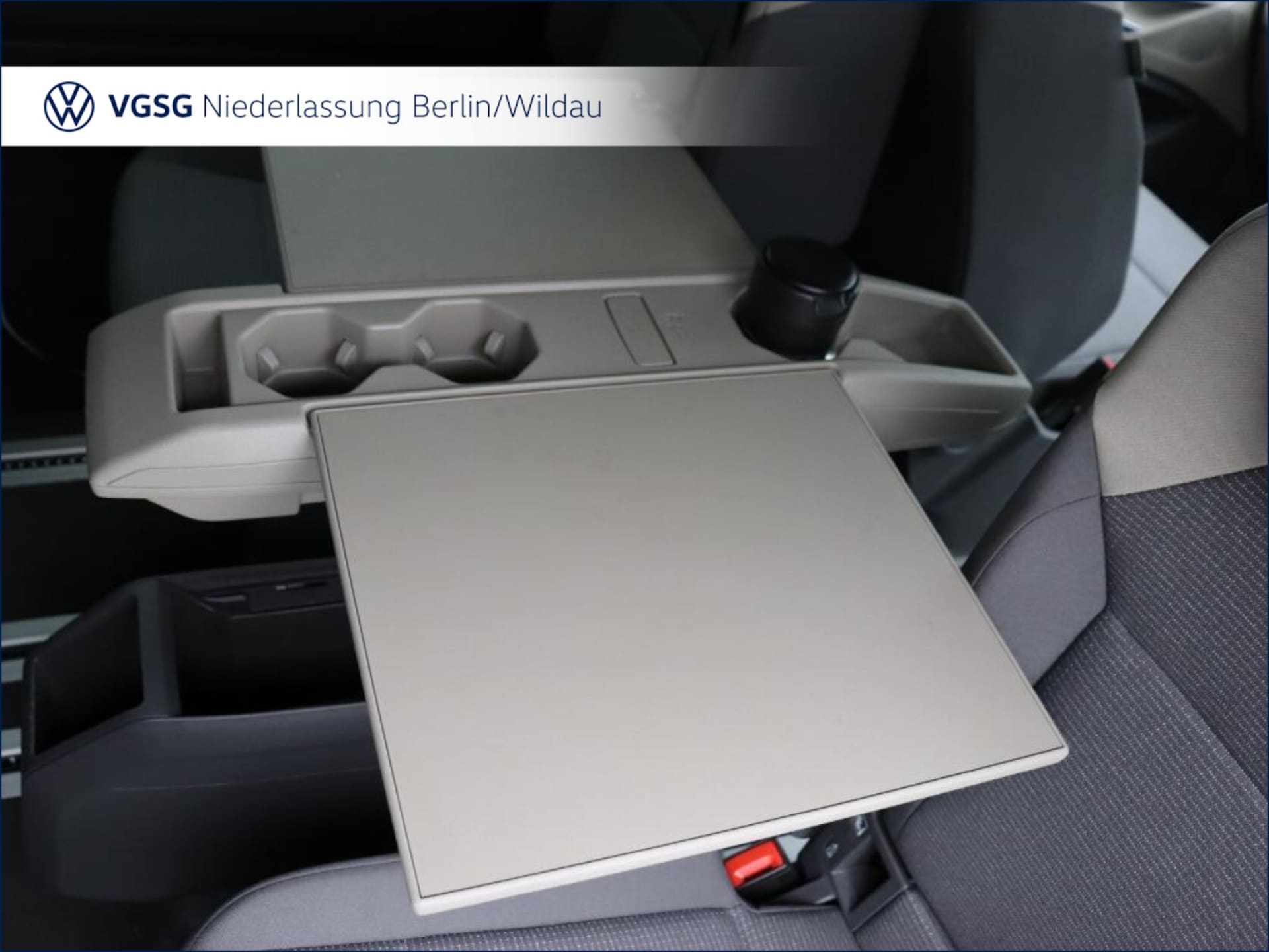 Volkswagen Multivan Basis-Modell