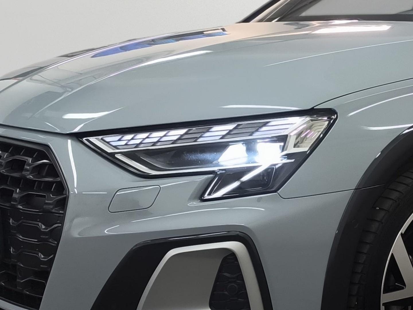 Bild über Audi A3 allstreet 35 TDI S tronic - für weitere Informationen kontaktieren Sie den Audi Partner