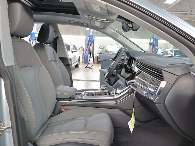 2026 Audi Q8 Premium Plus - Photo 33