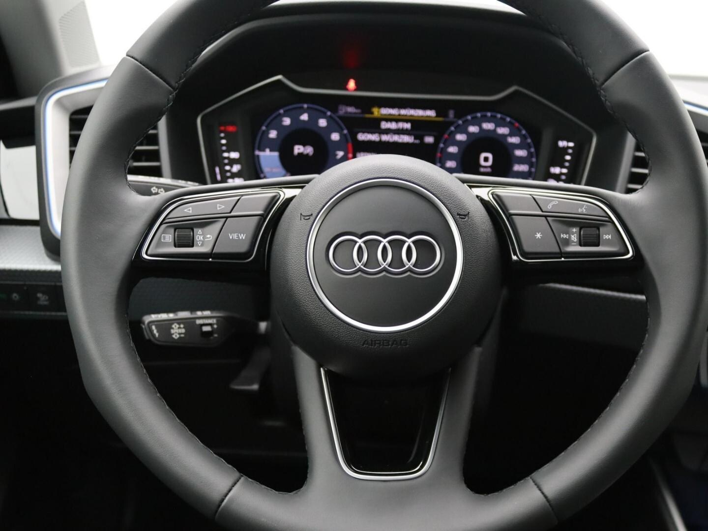 Bild über Audi A1 Sportback S line 35 TFSI S tronic - für weitere Informationen kontaktieren Sie den Audi Partner